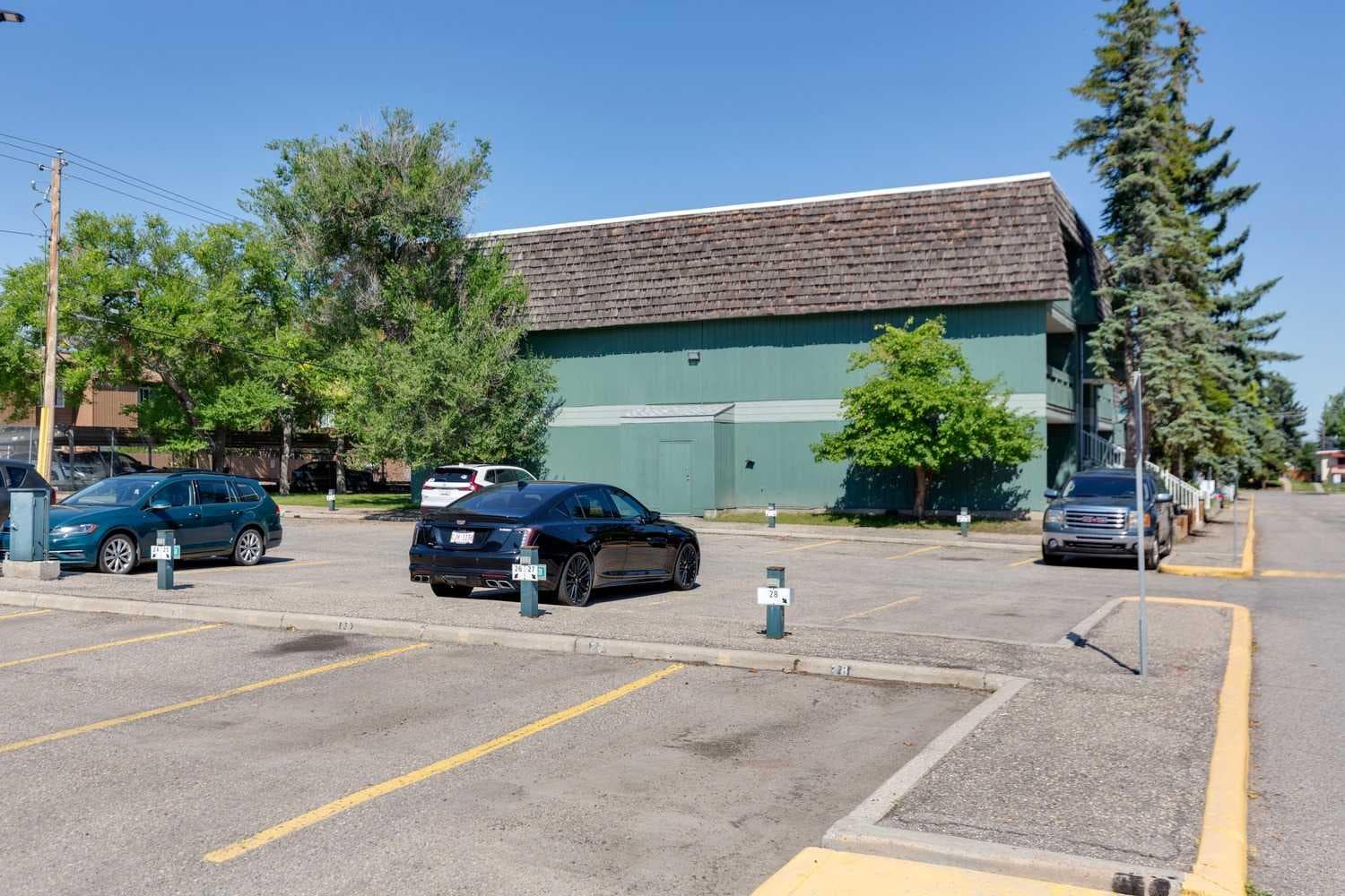 8302, 315 Southampton Drive SW
