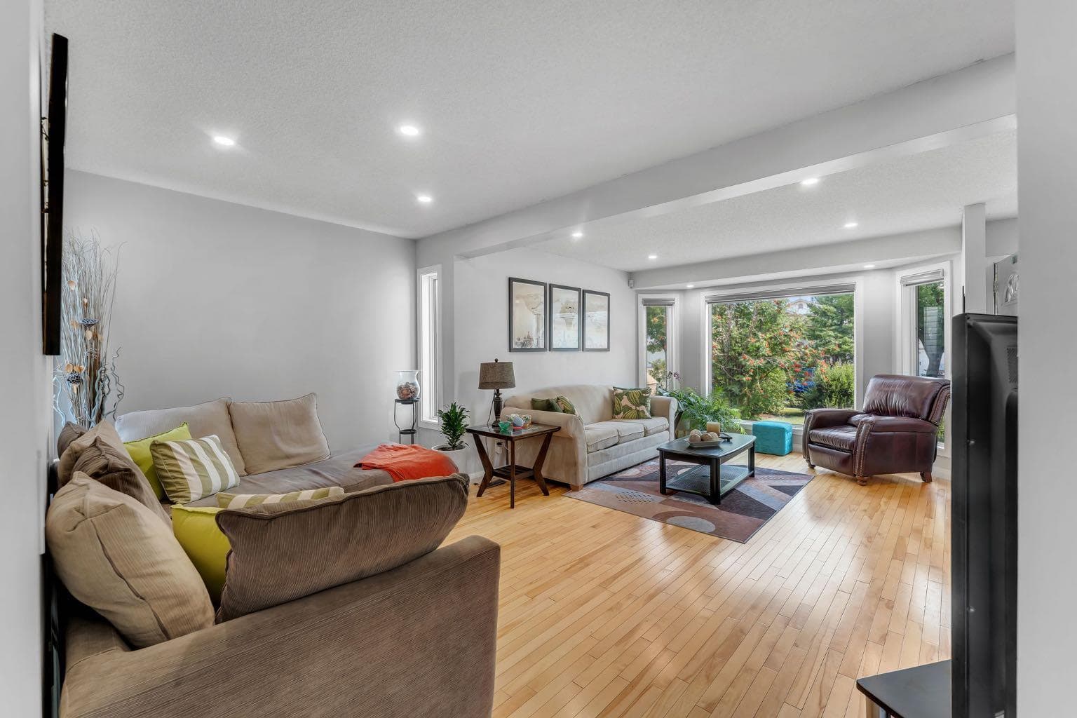 11 Arbour Summit Close NW