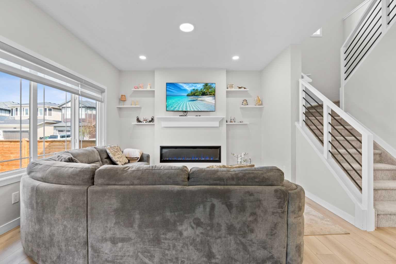 1429 Chinook Gate Glen SW