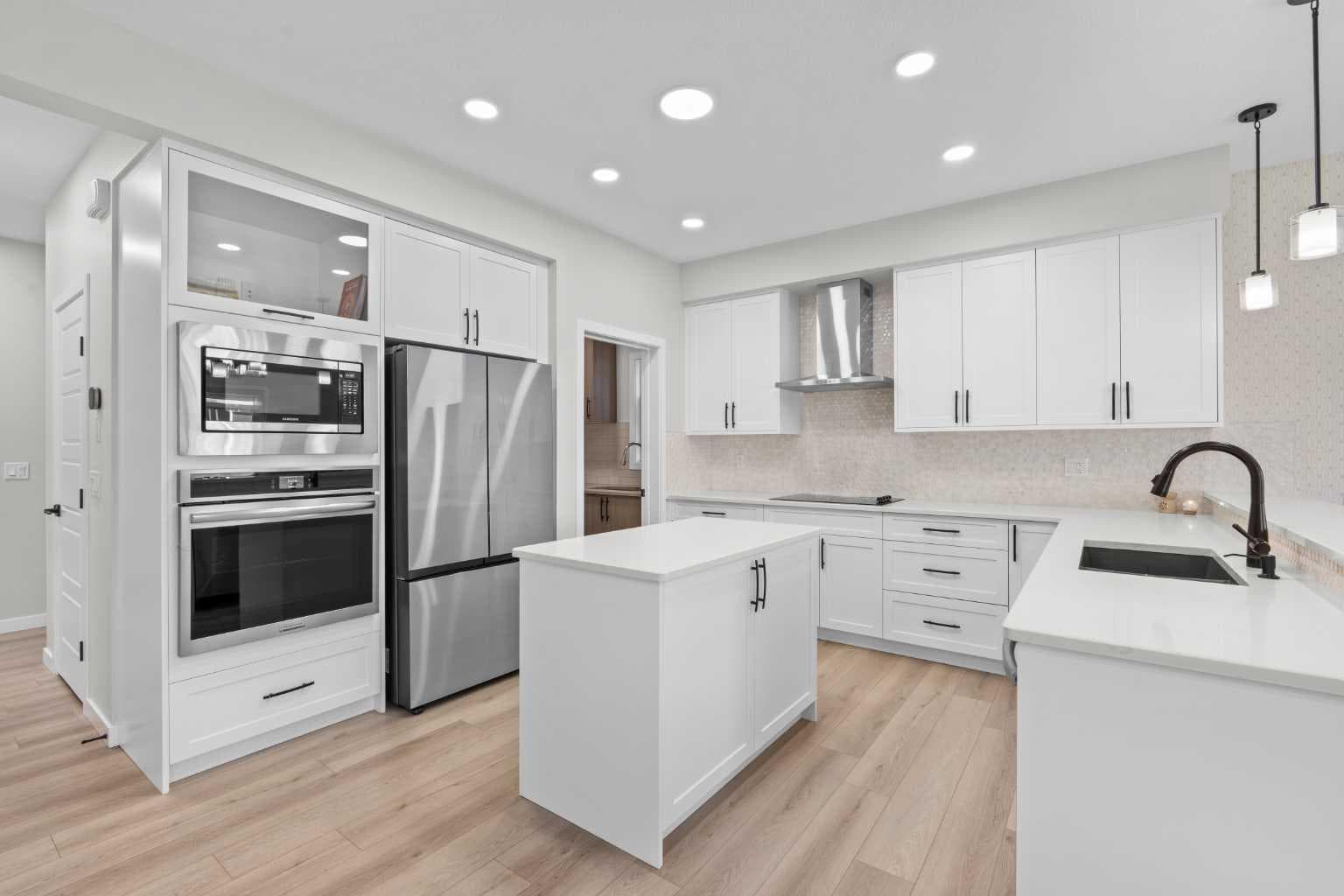 1429 Chinook Gate Glen SW