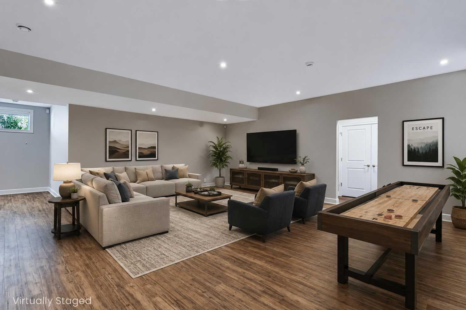 924 East Lakeview Road 