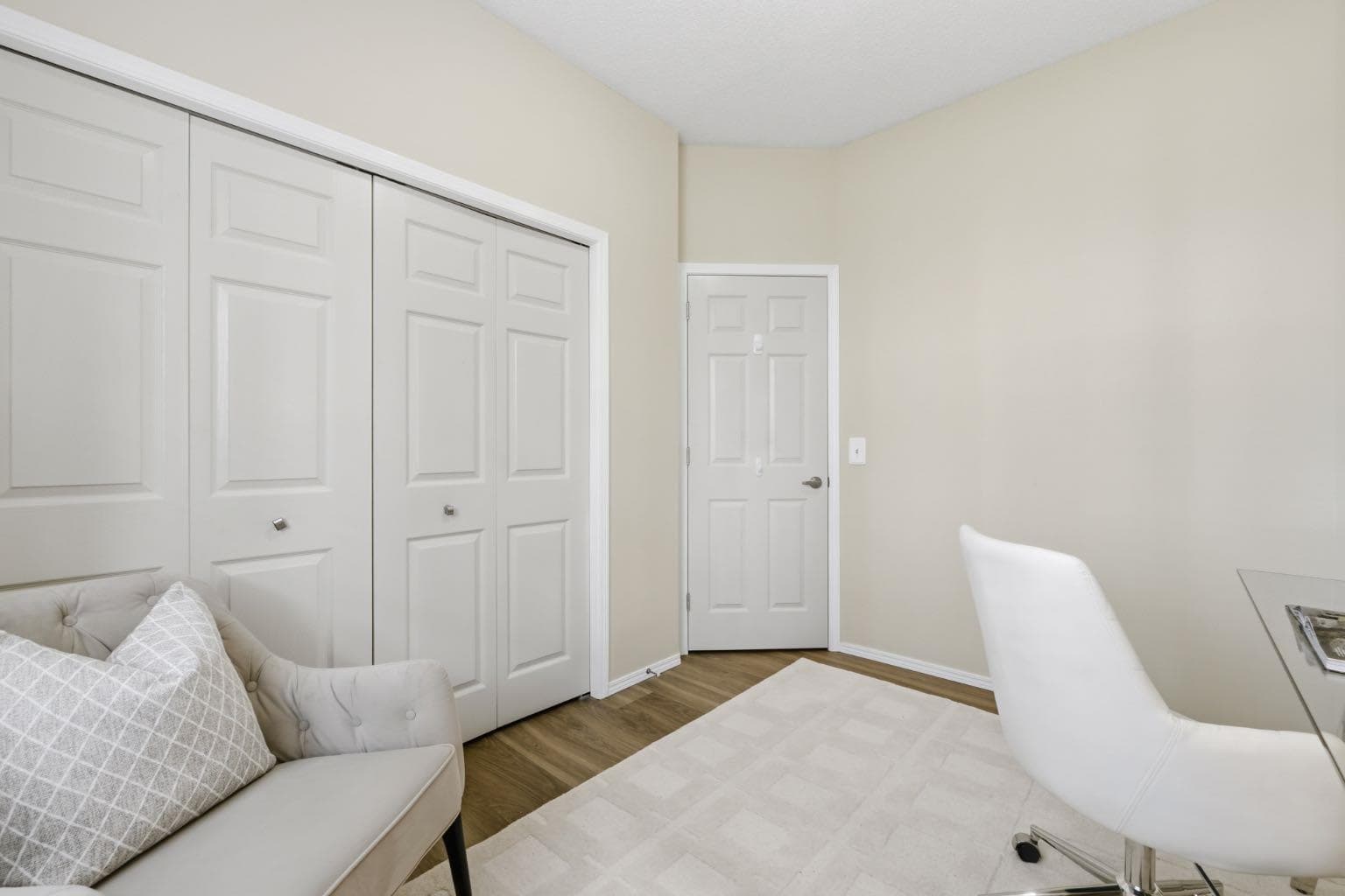 42 Prestwick Pond Terrace SE