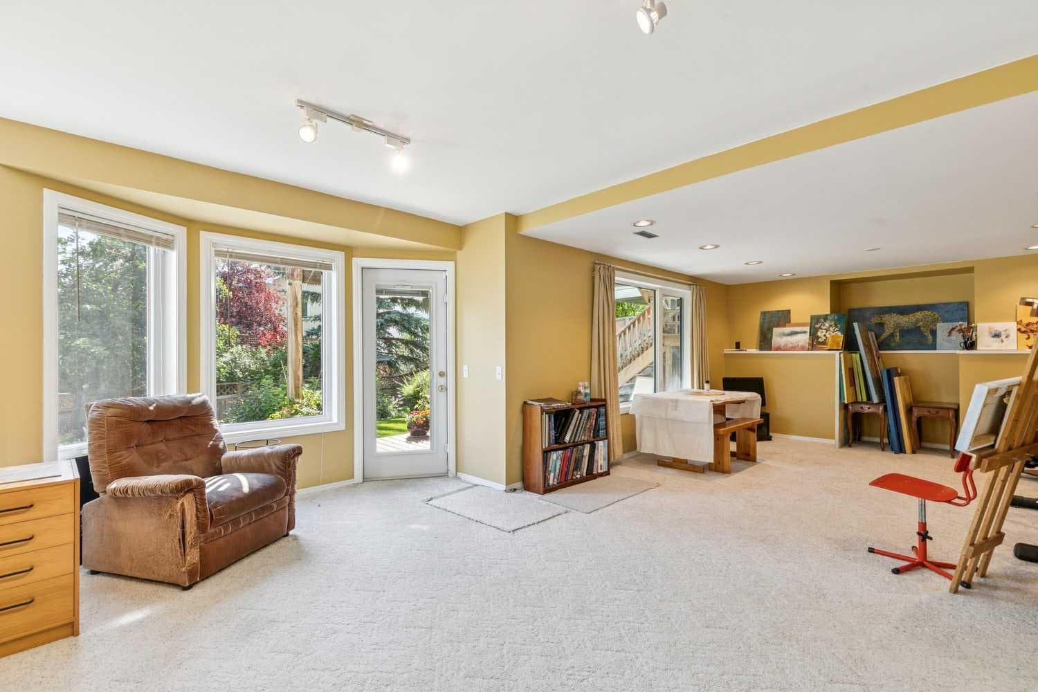 124 Schubert Hill NW