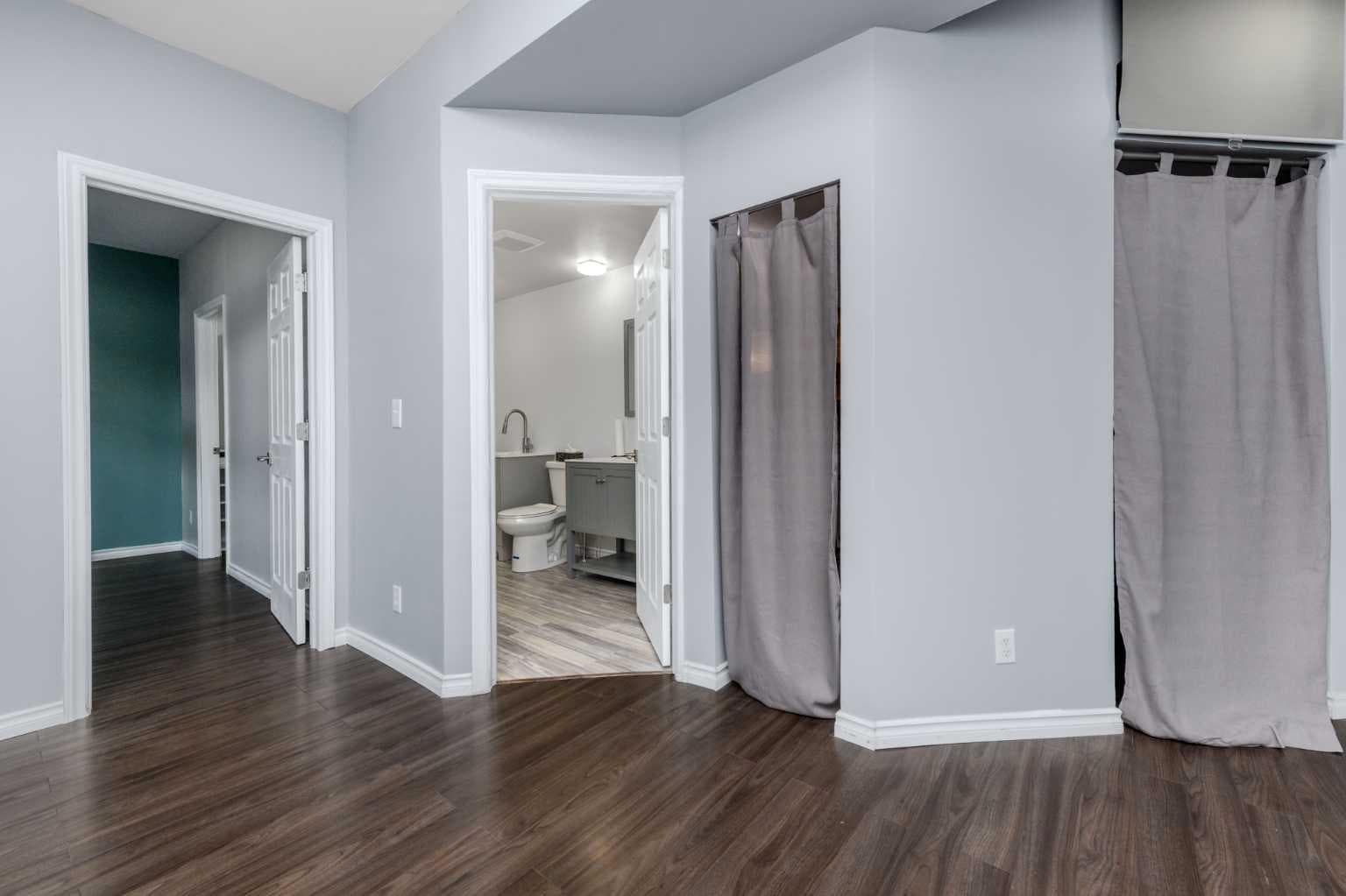 25 Prestwick Pond Terrace SE