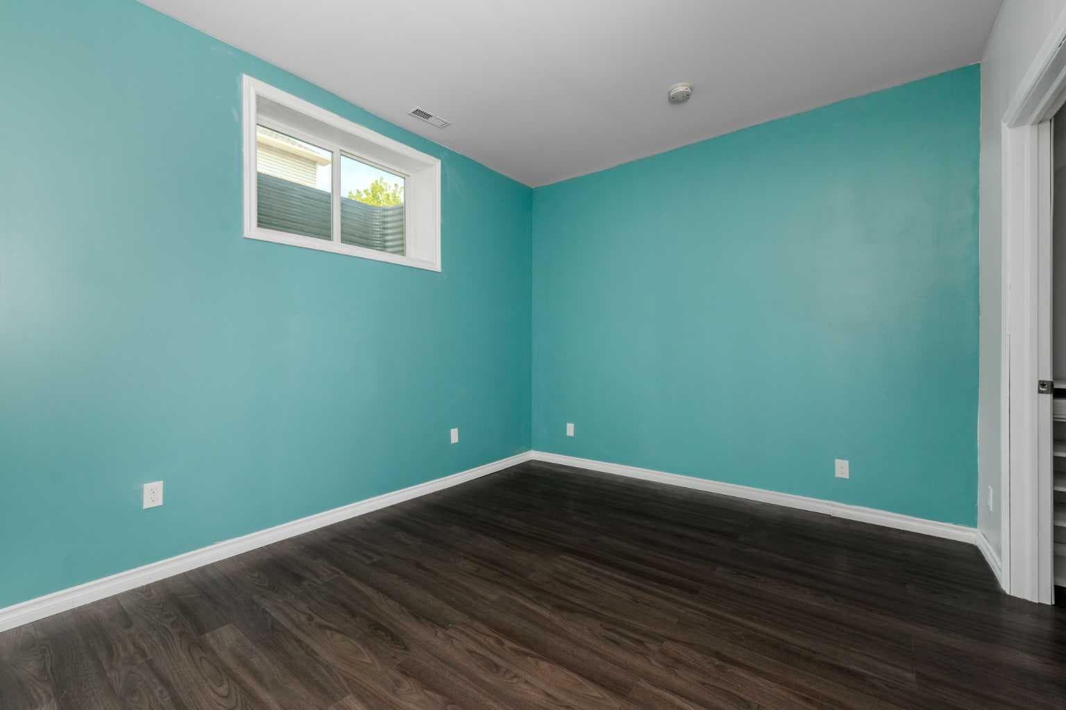 25 Prestwick Pond Terrace SE