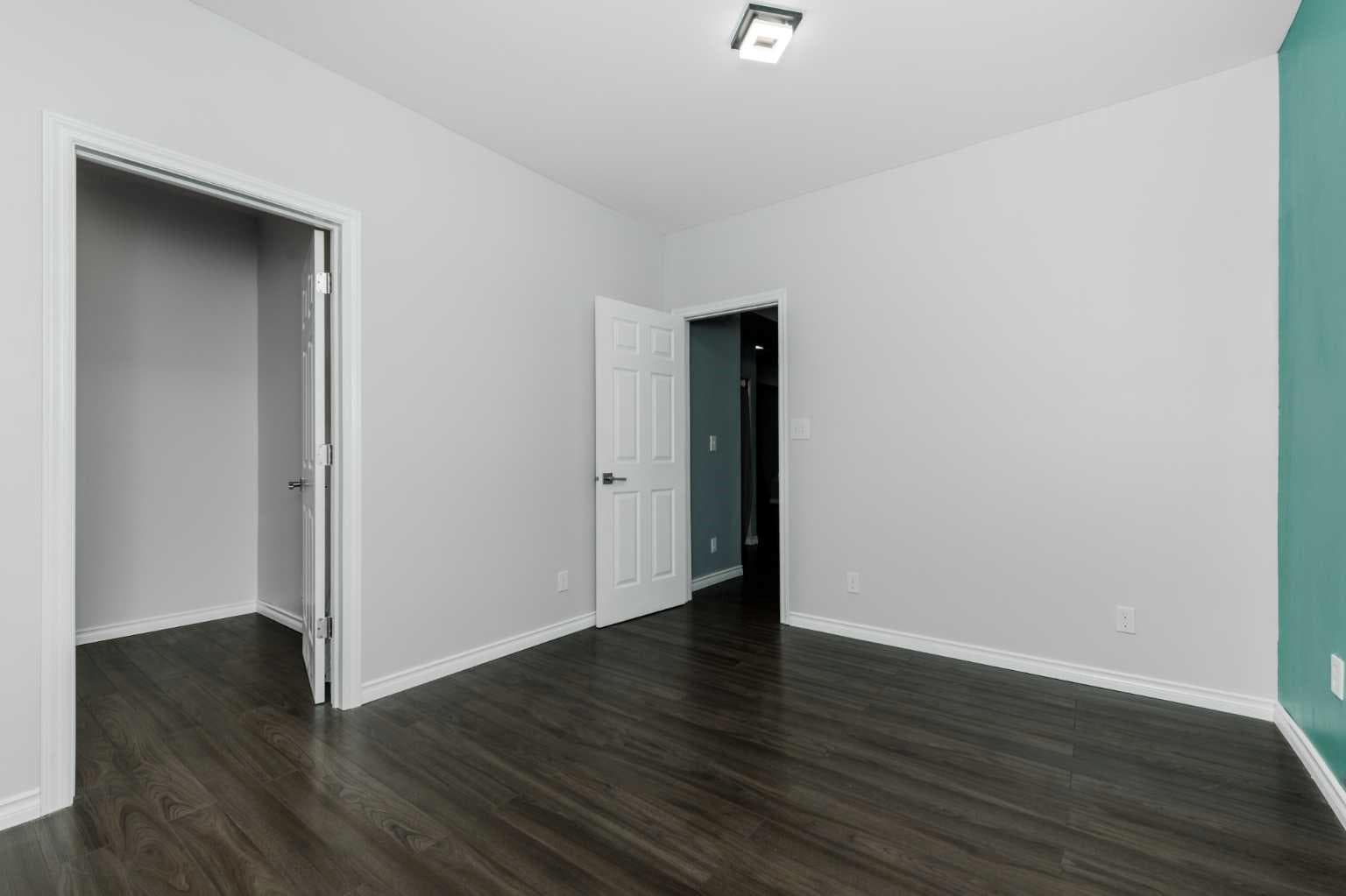 25 Prestwick Pond Terrace SE