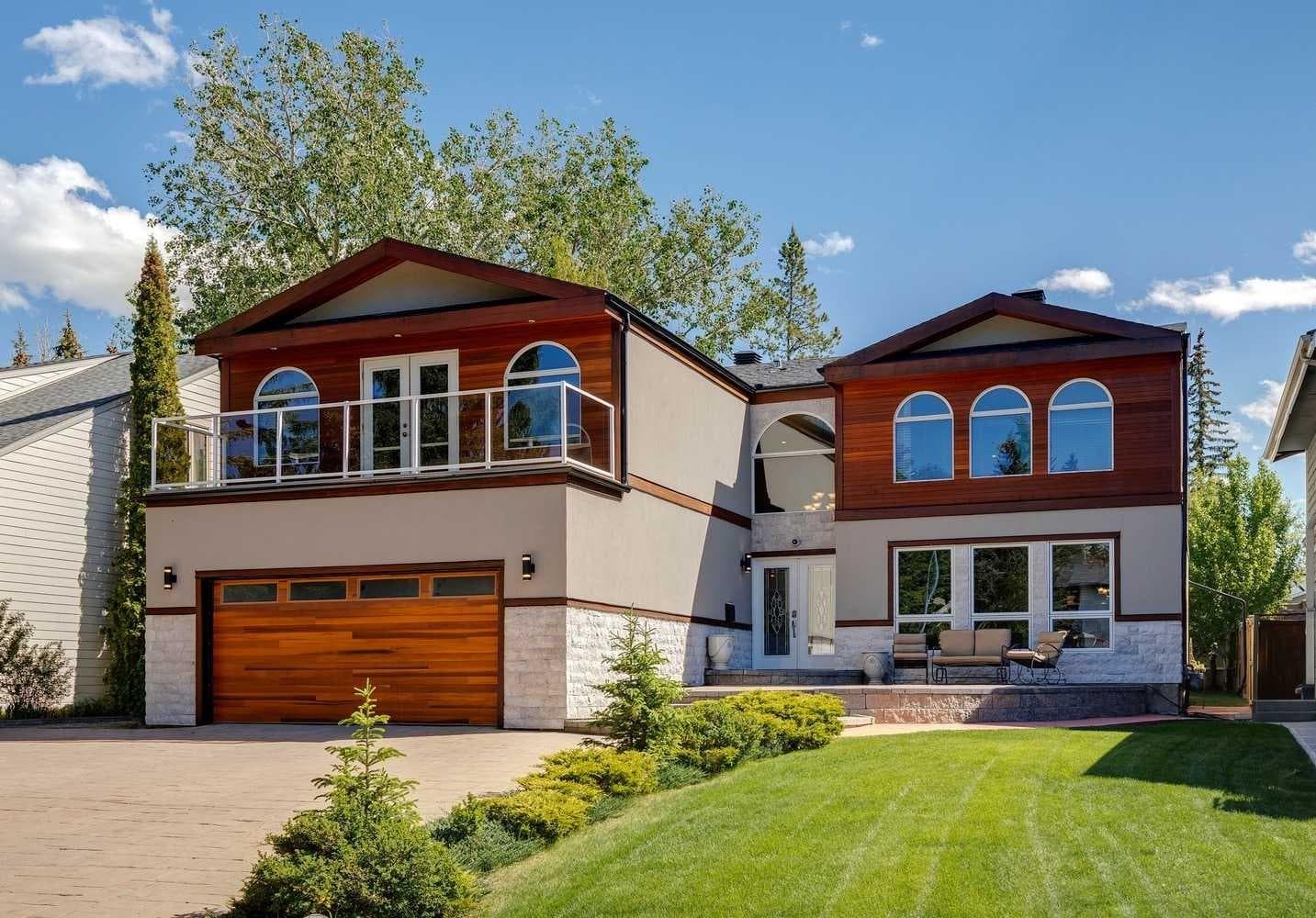 223 Pump Hill Crescent 