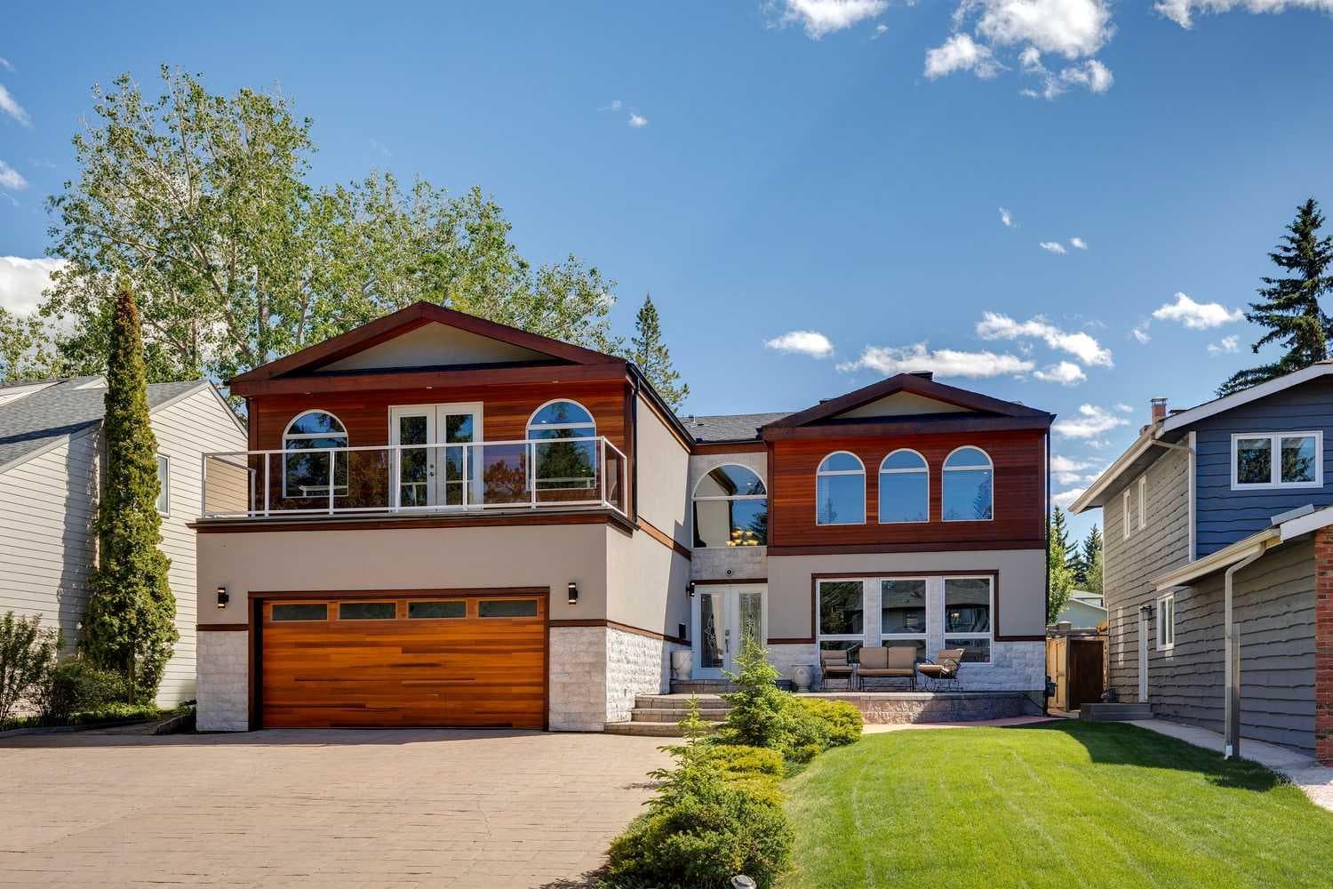 223 Pump Hill Crescent 