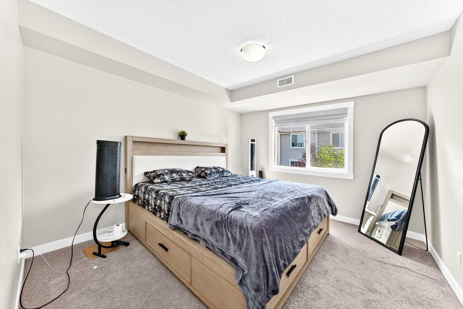 196, 300 Marina Drive 