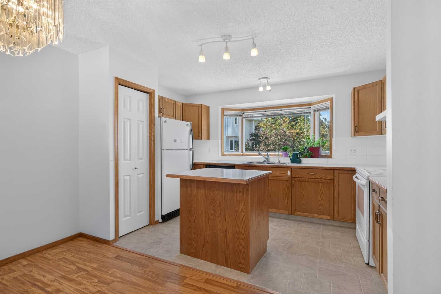 52 Glenbrook Villas SW