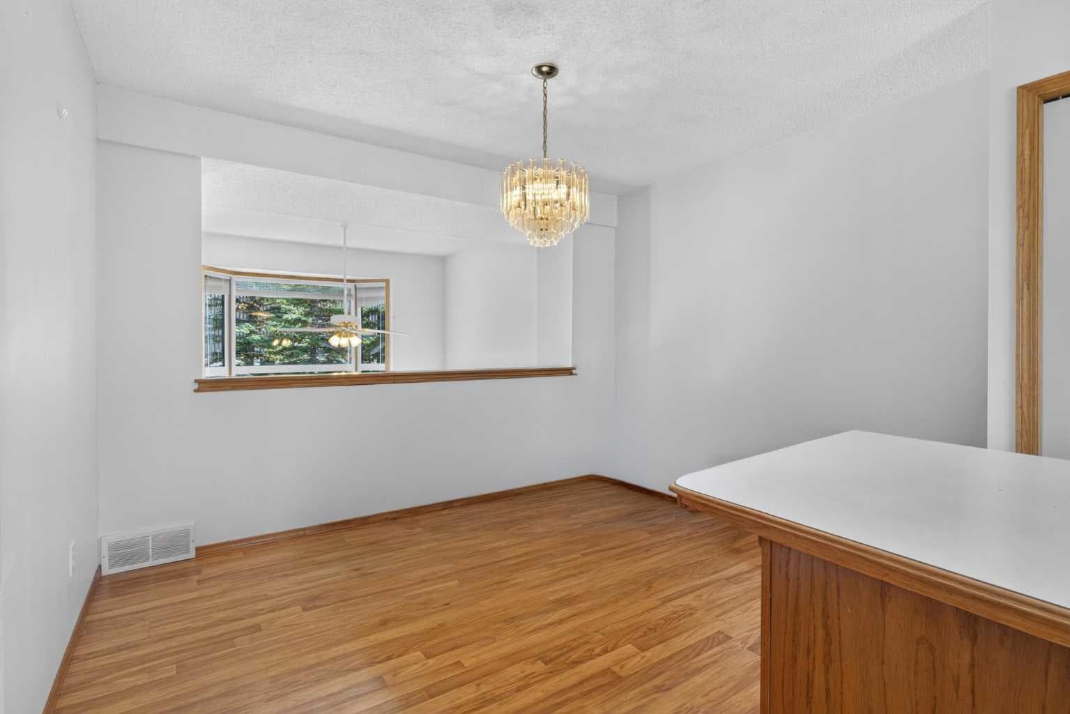 52 Glenbrook Villas SW