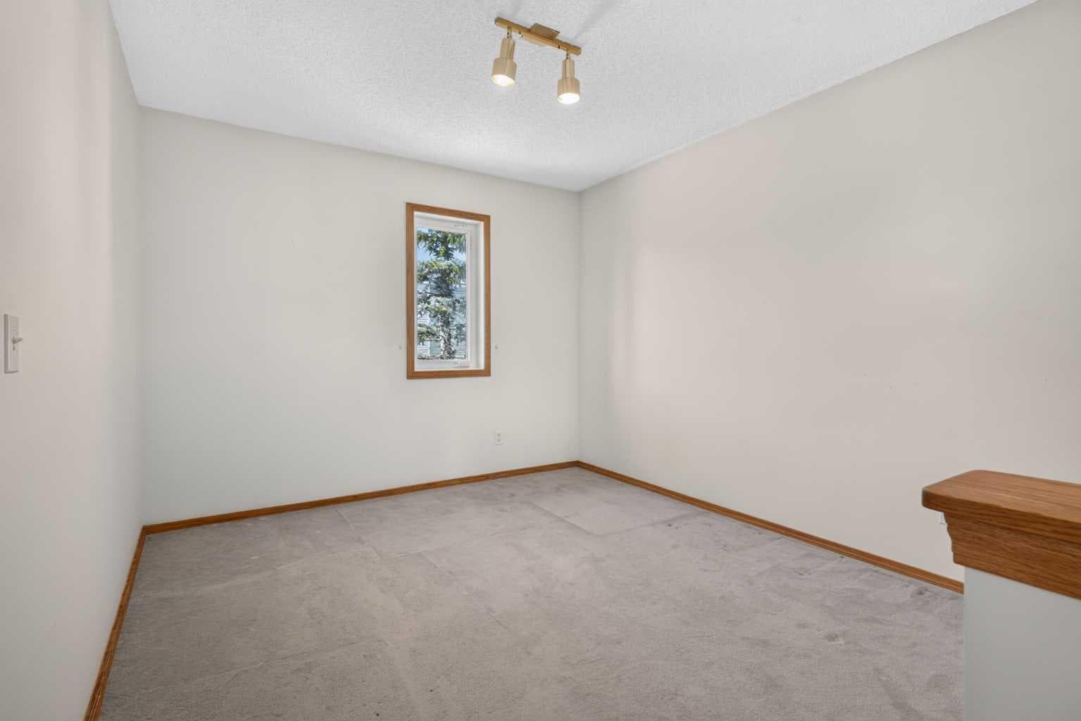 52 Glenbrook Villas SW