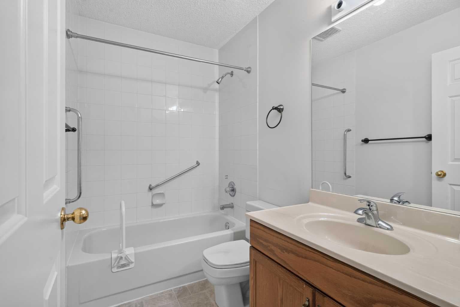 52 Glenbrook Villas SW