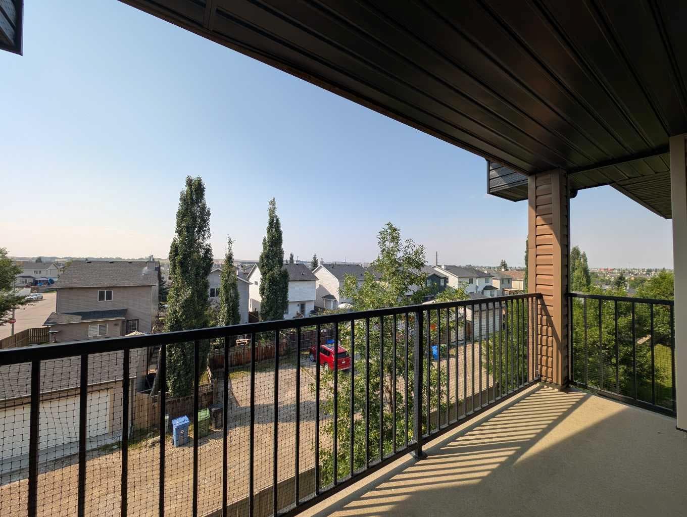 1421, 8 Bridlecrest Drive SW