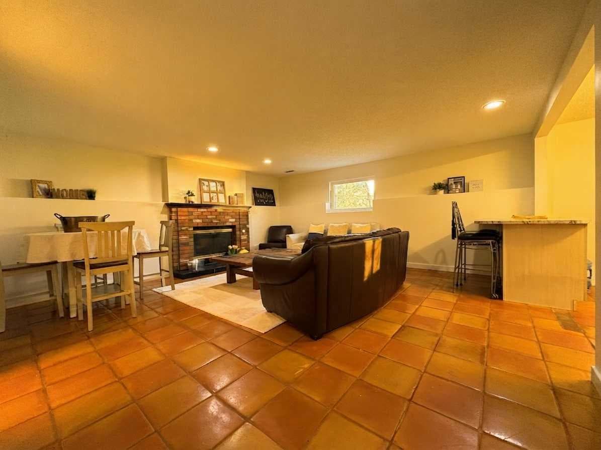 123 SUNMILLS Place SW