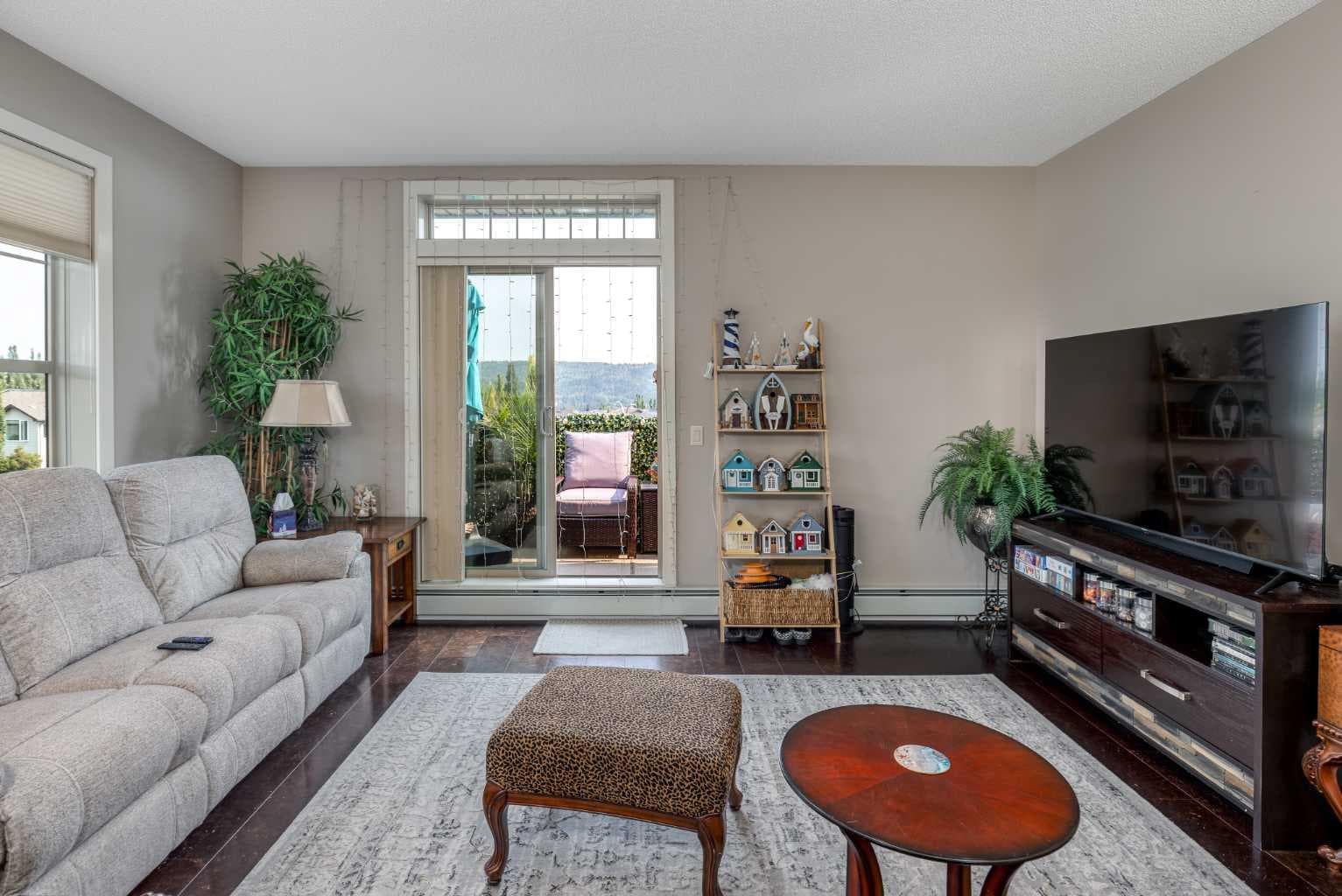 320, 205 Sunset Drive 