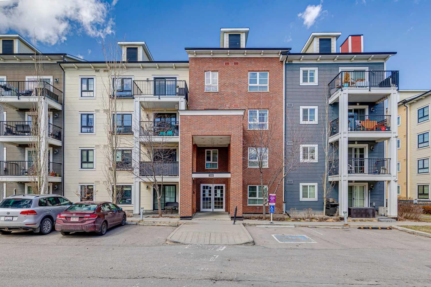 3110, 279 Copperpond Common SE