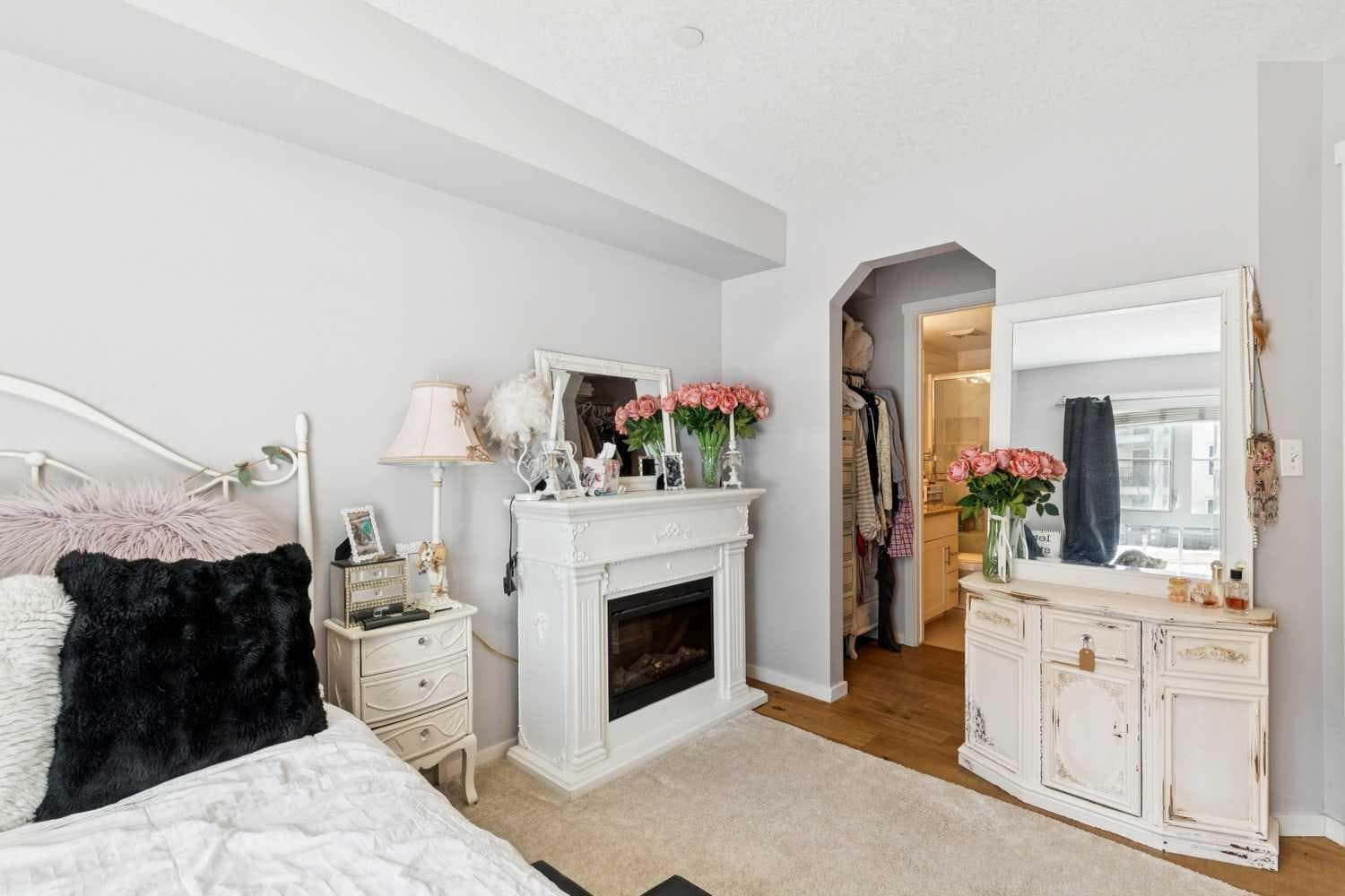 3110, 279 Copperpond Common SE