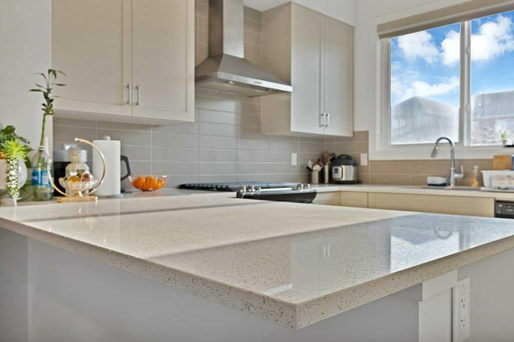 25 Savanna Manor NE