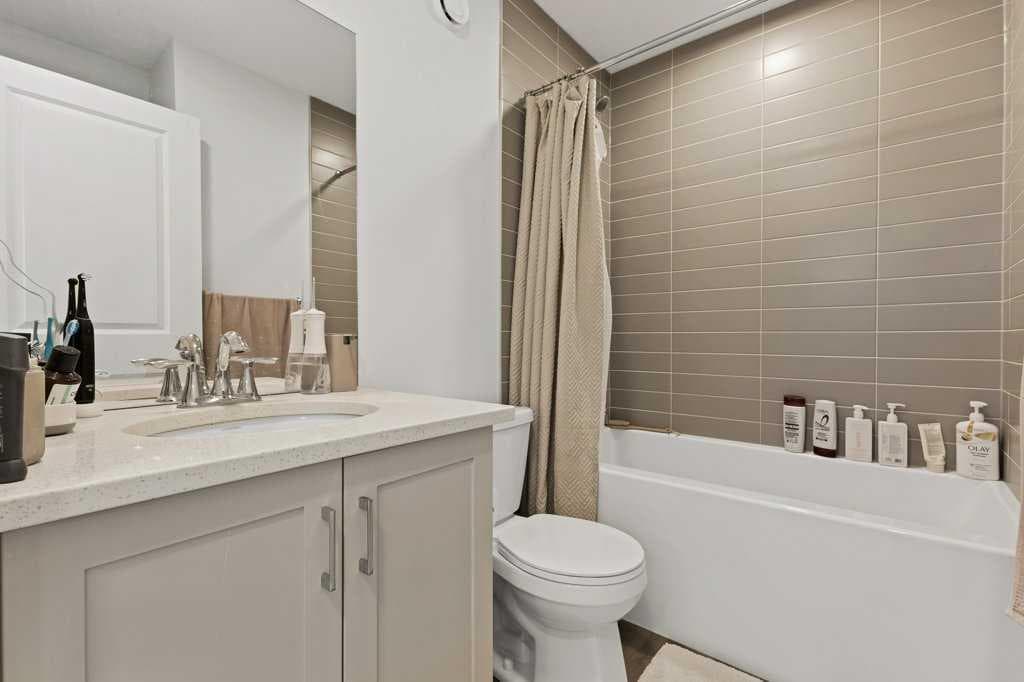 25 Savanna Manor NE