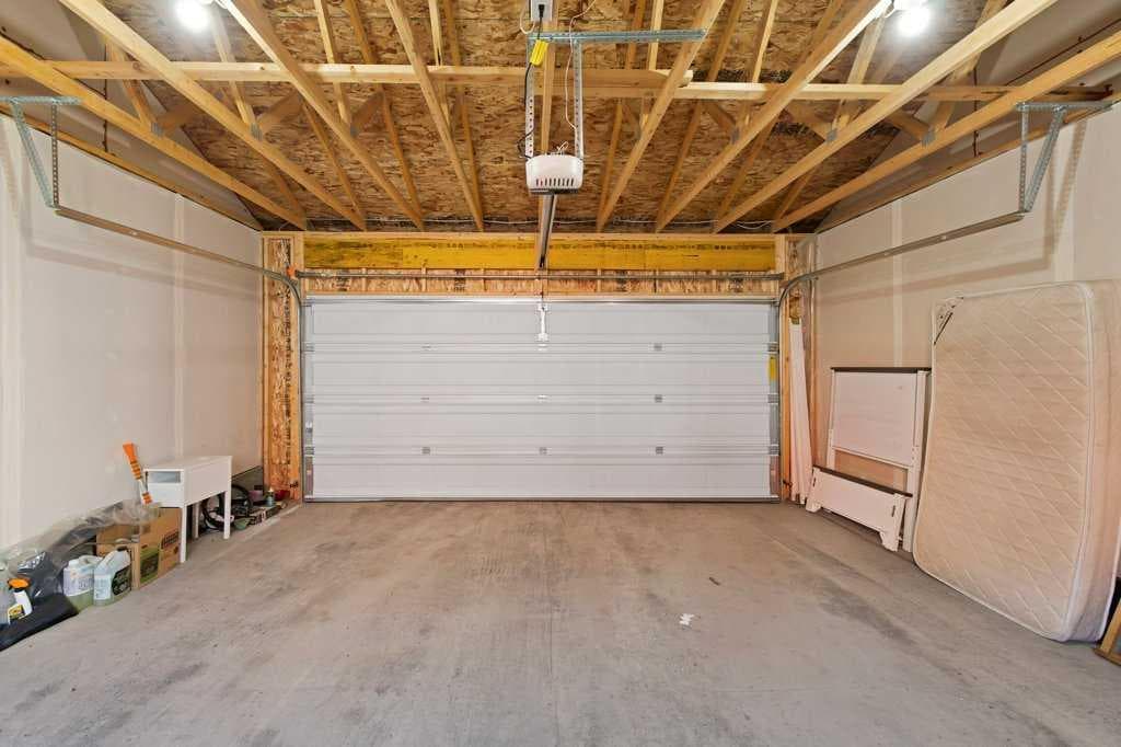25 Savanna Manor NE