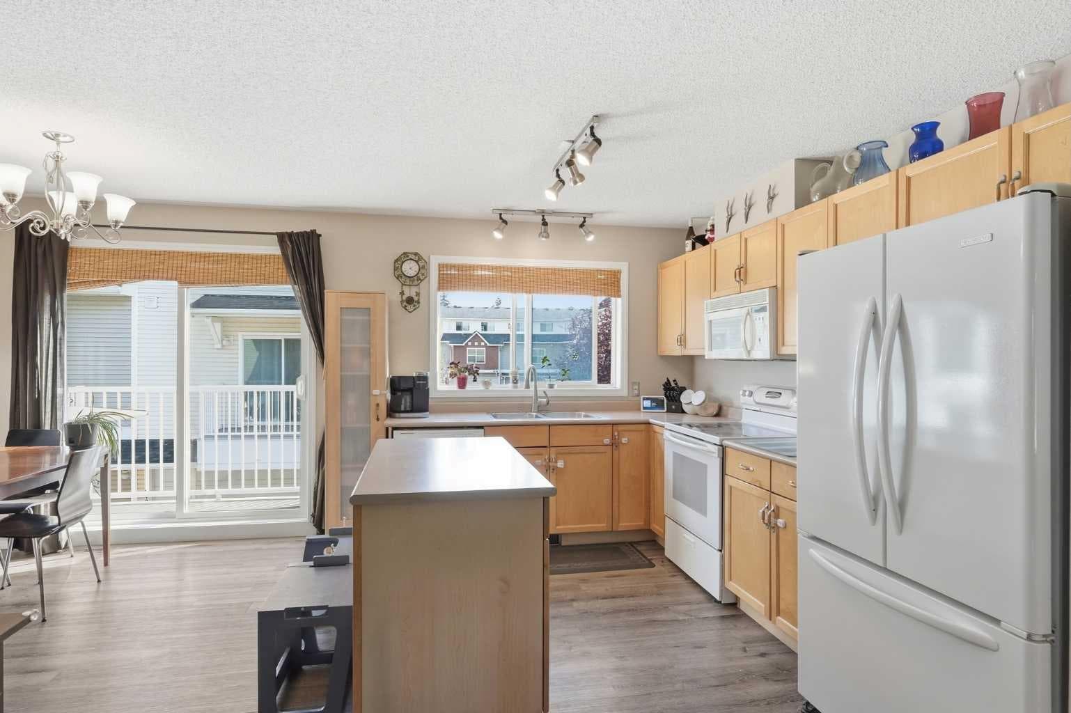 160 Promenade Way SE