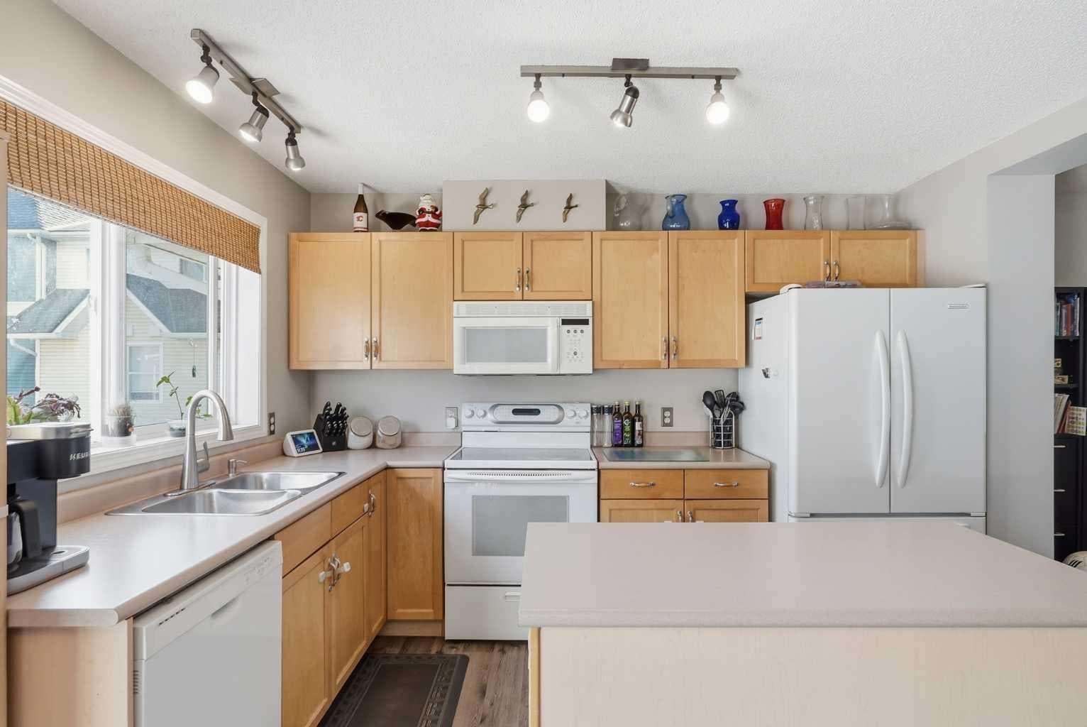160 Promenade Way SE