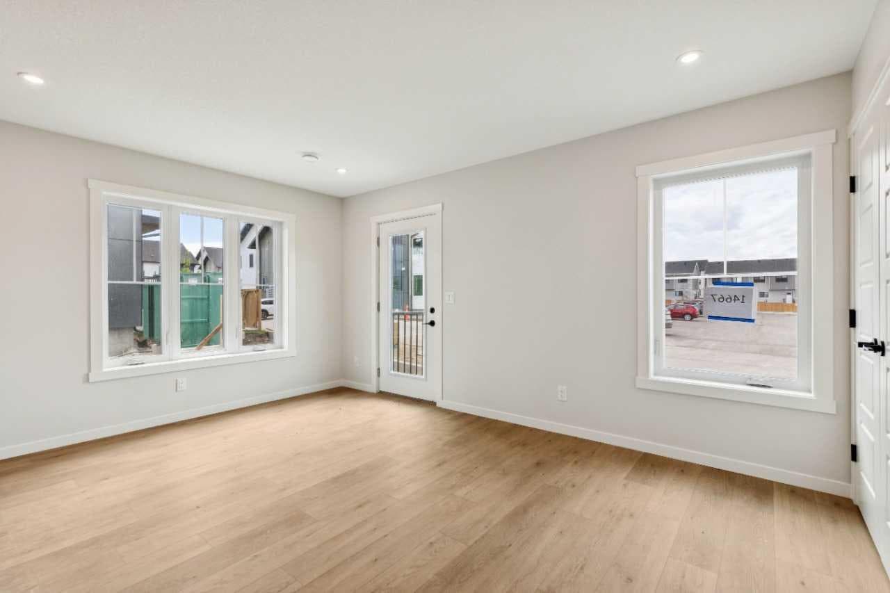 1201, 350 Mahogany Parade SE