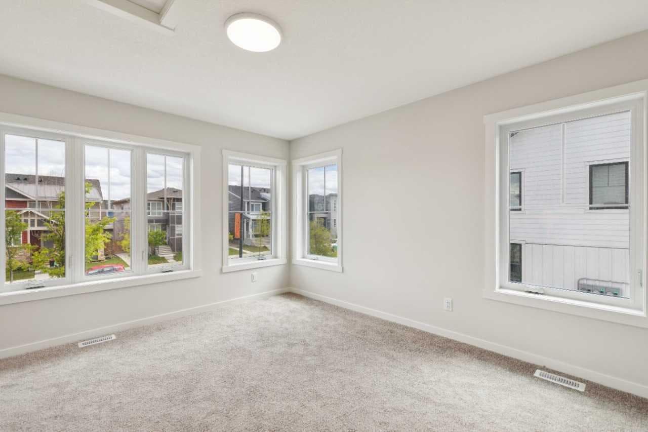 1201, 350 Mahogany Parade SE