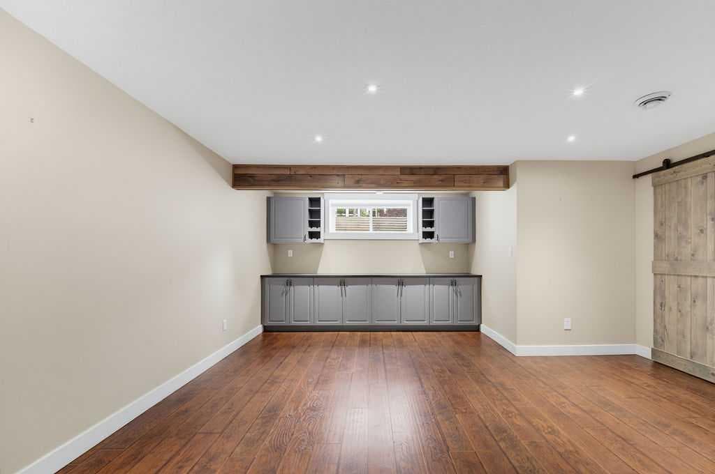145 Sunset Manor 