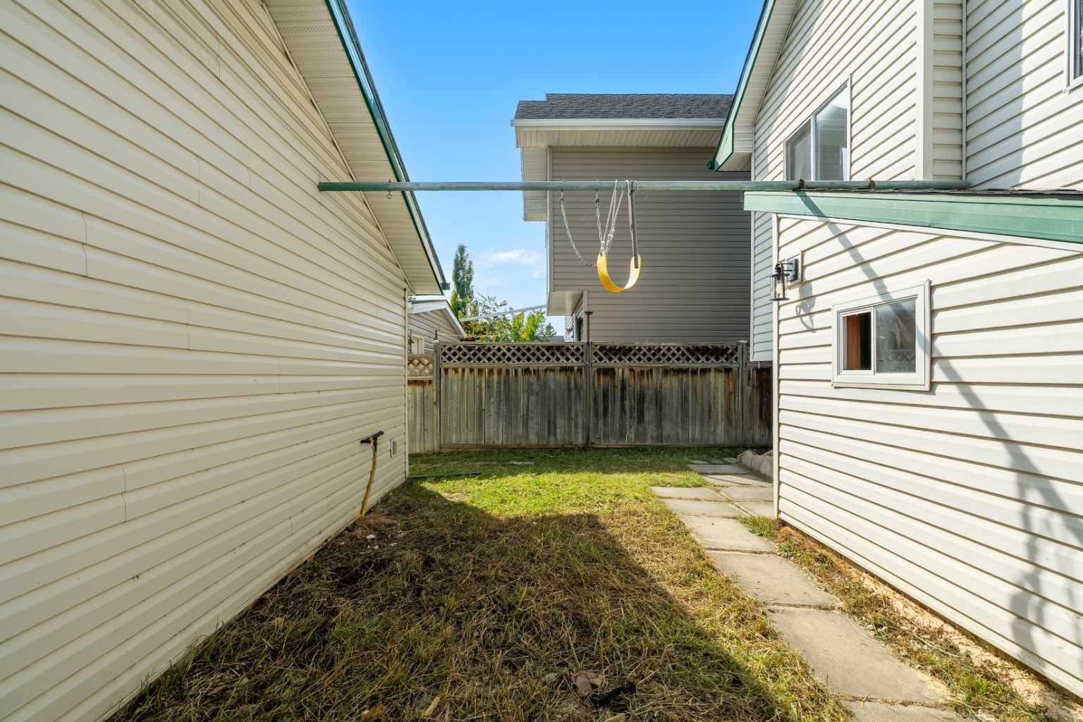 45 Martinridge Crescent NE