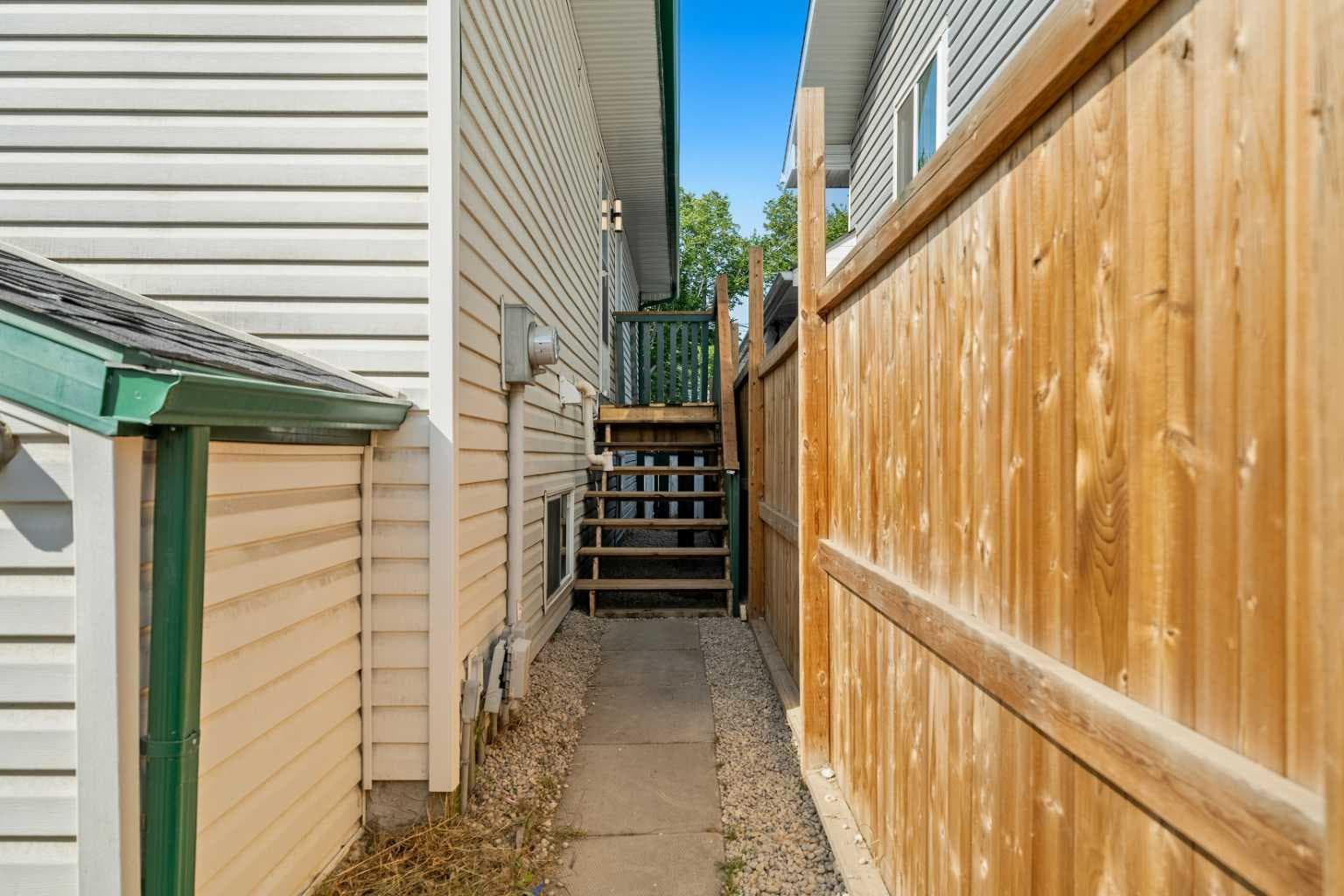 45 Martinridge Crescent NE