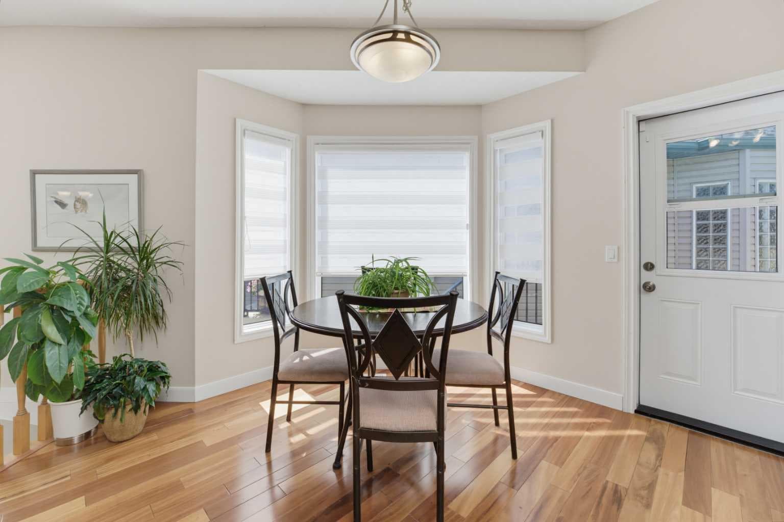 111 Invermere Close 