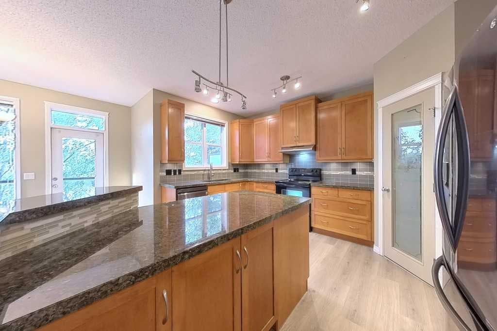 149 Rockborough Green NW