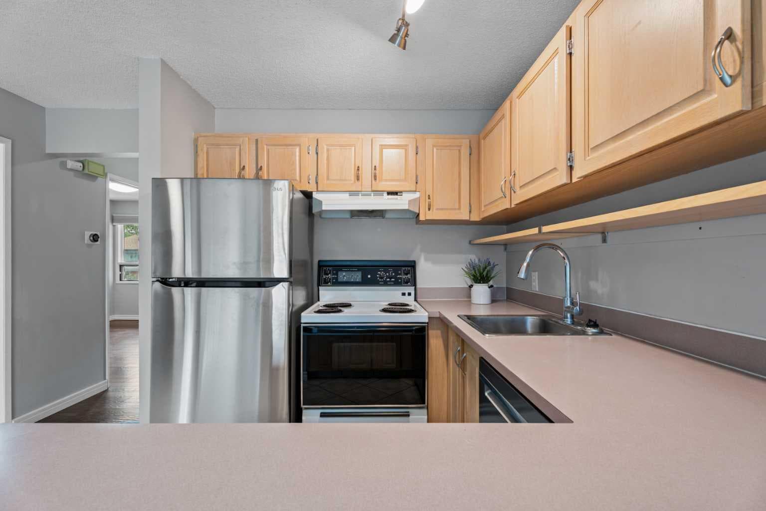 16, 7172 Coach Hill Road SW