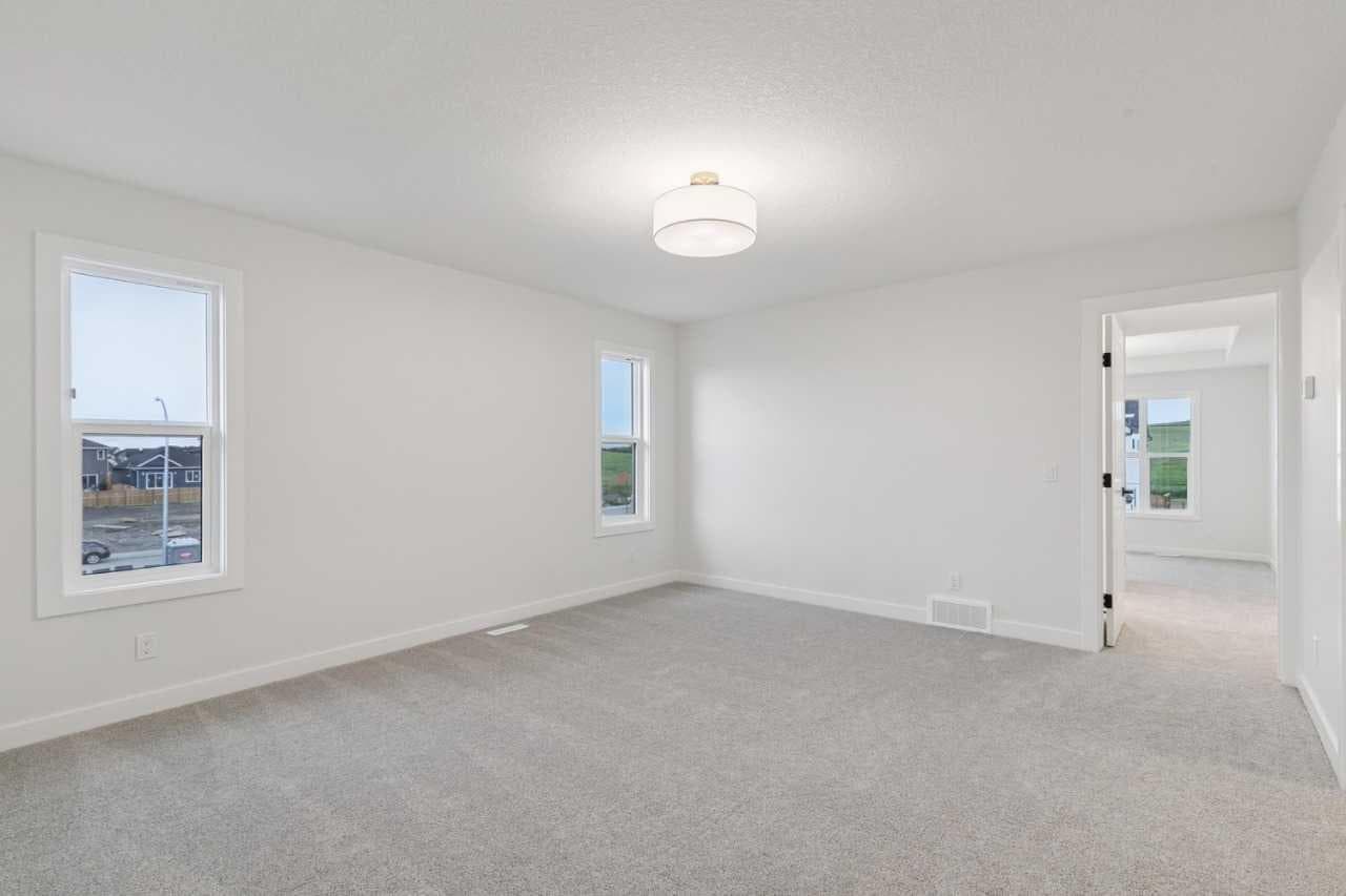 139 Fireside Close 