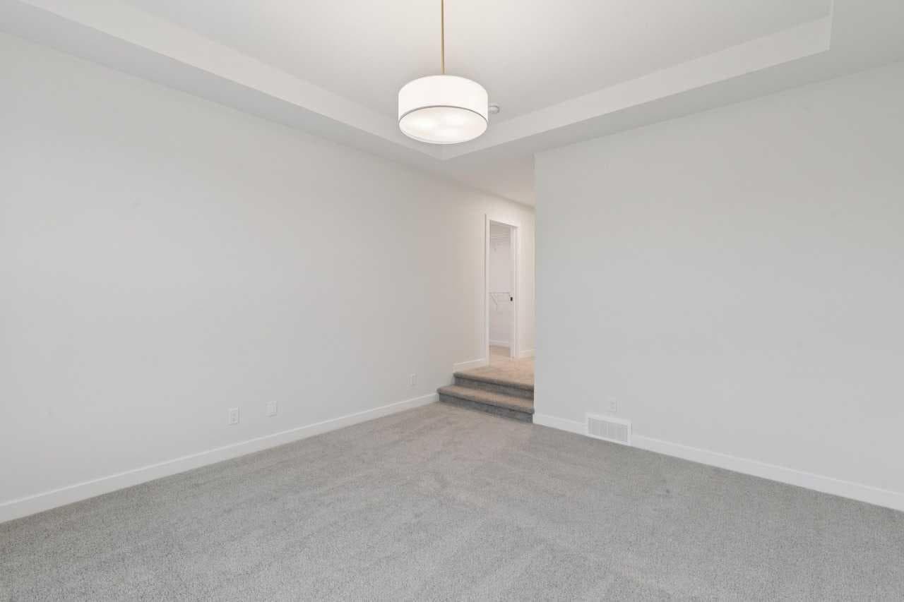 139 Fireside Close 