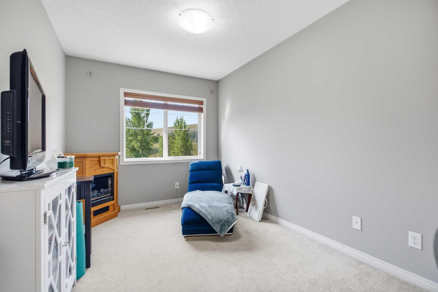 3 Chaparral Valley Gardens SE