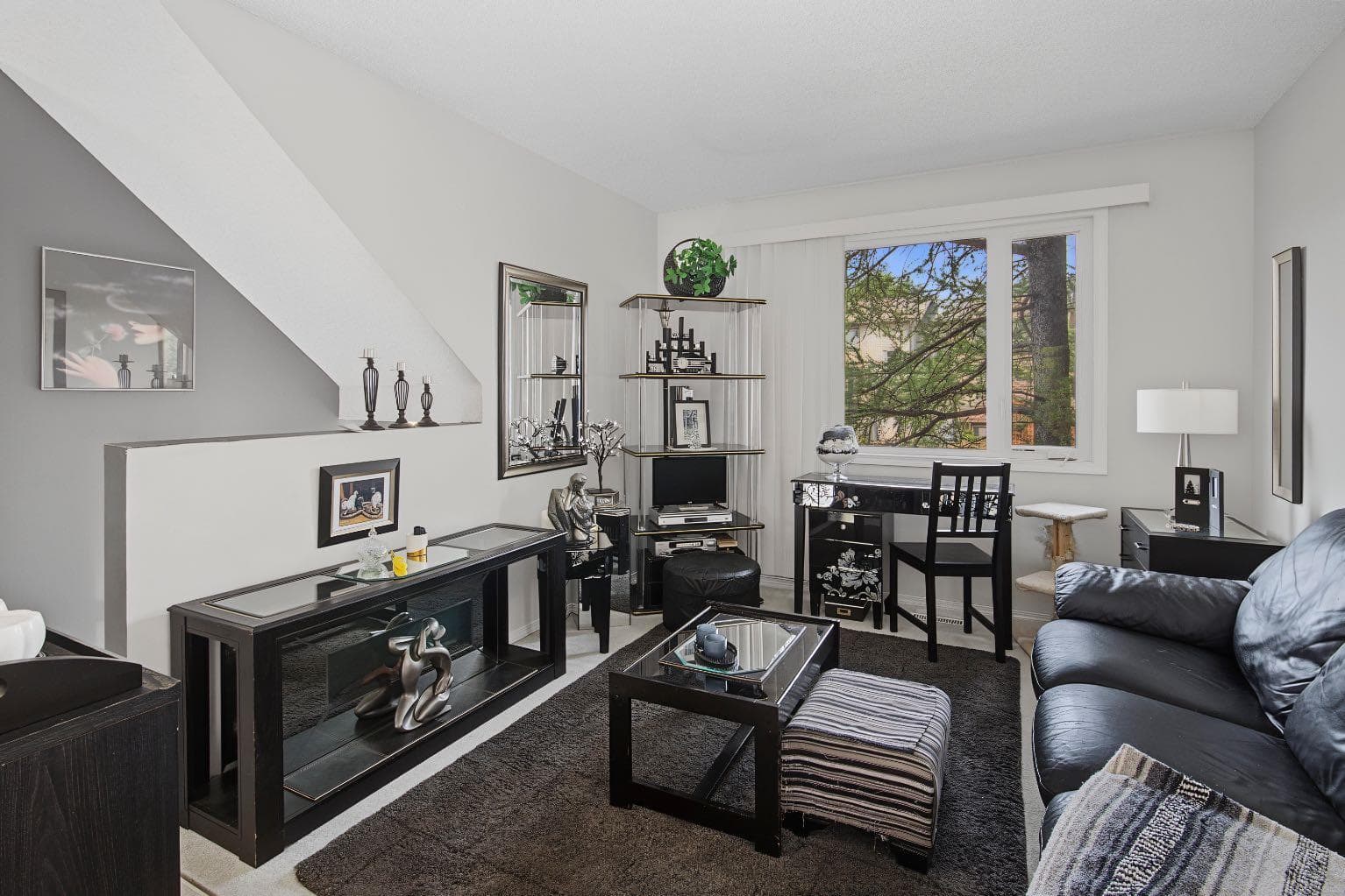 52, 12 Templewood Drive NE