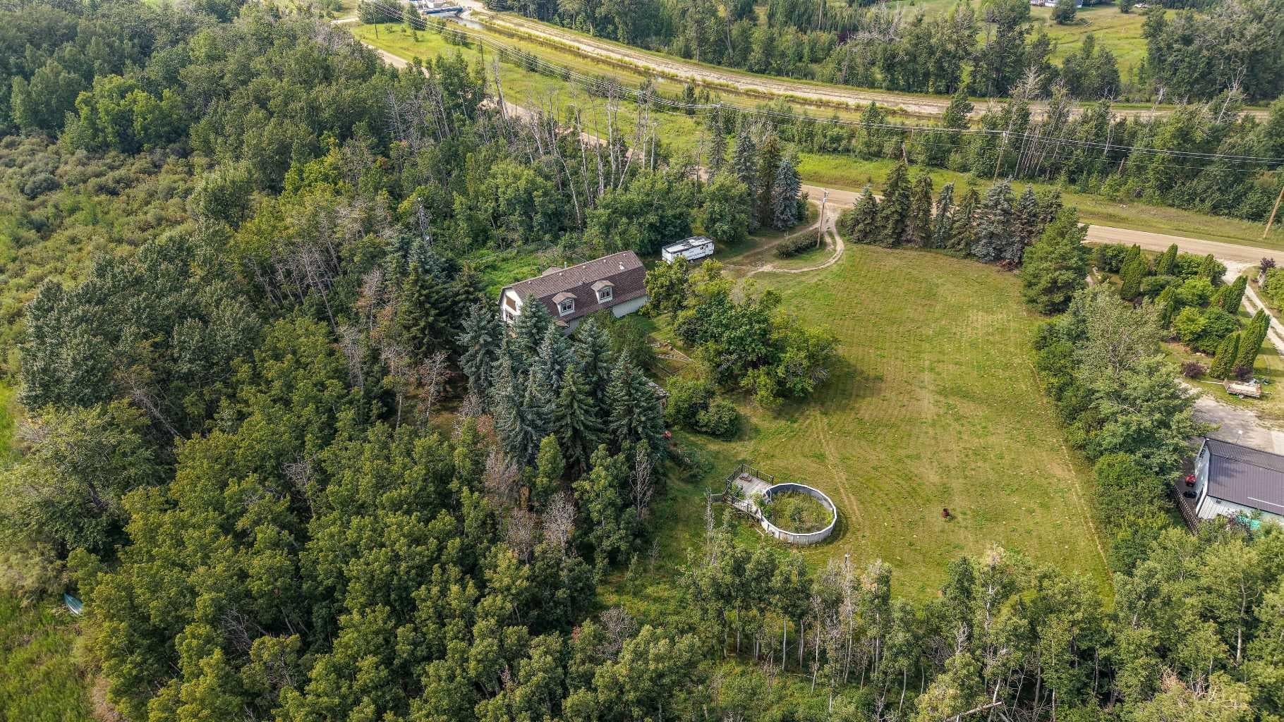 262267 Township Road 264  