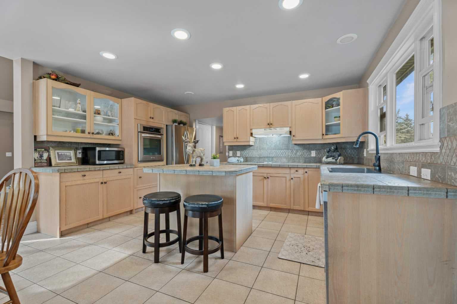 262267 Township Road 264  