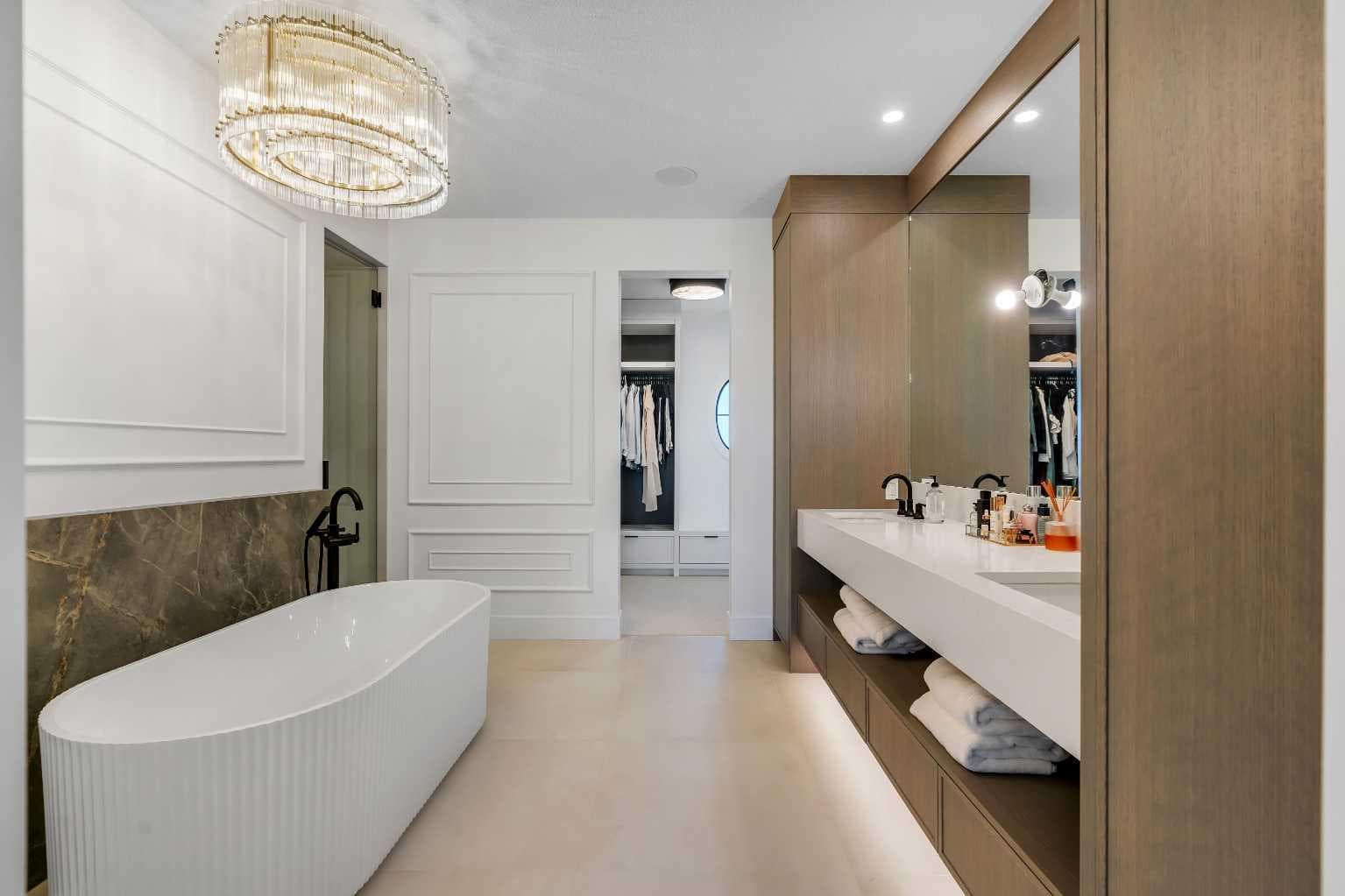 62 Marina Island SE
