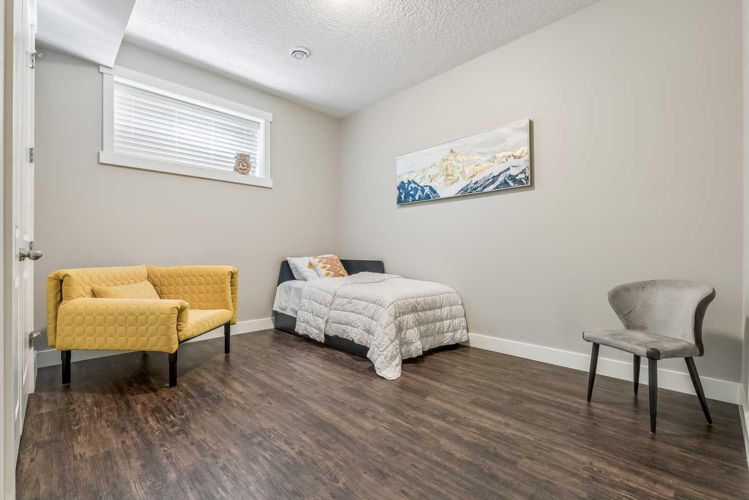 30 Ascot Crescent SW