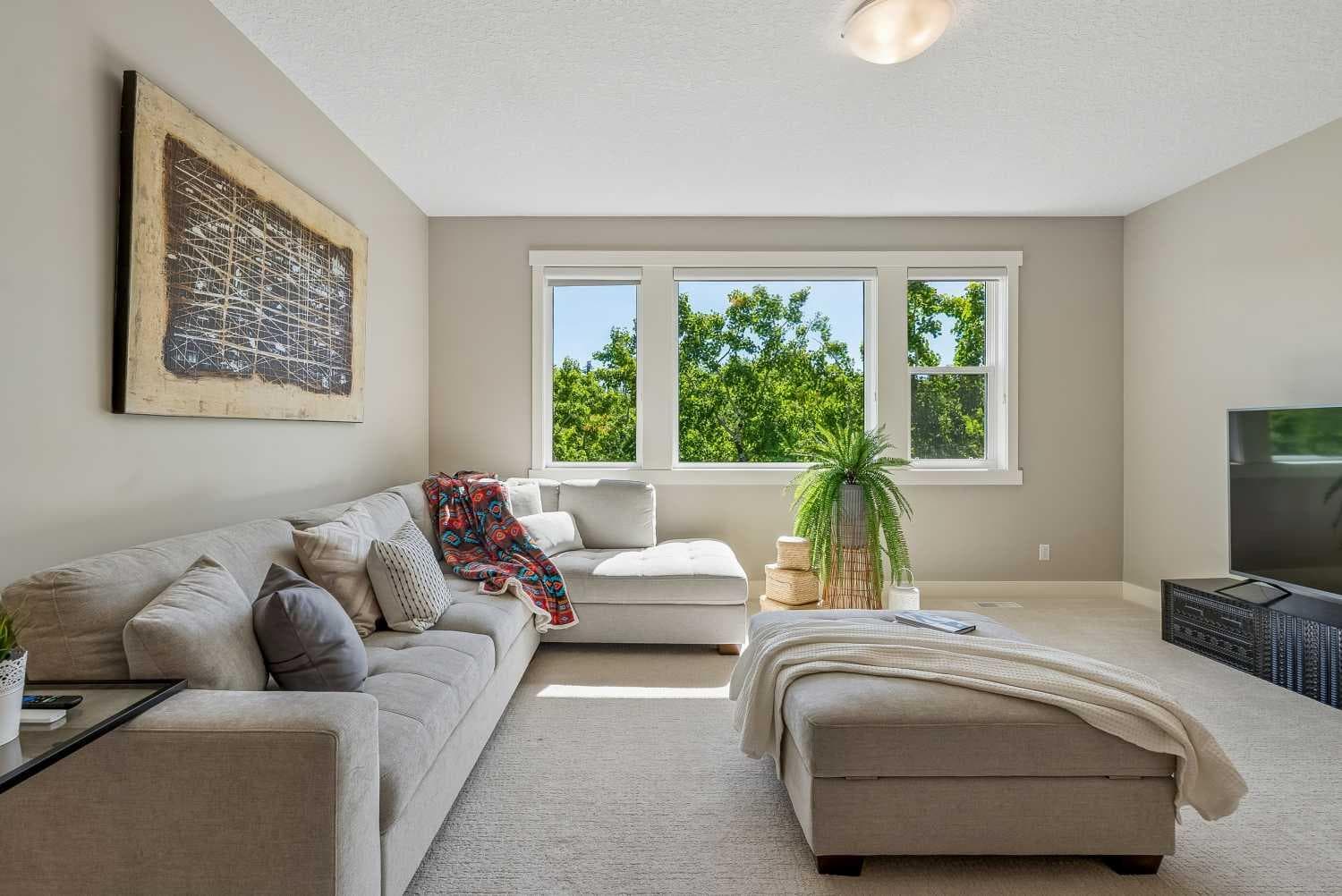 30 Ascot Crescent SW