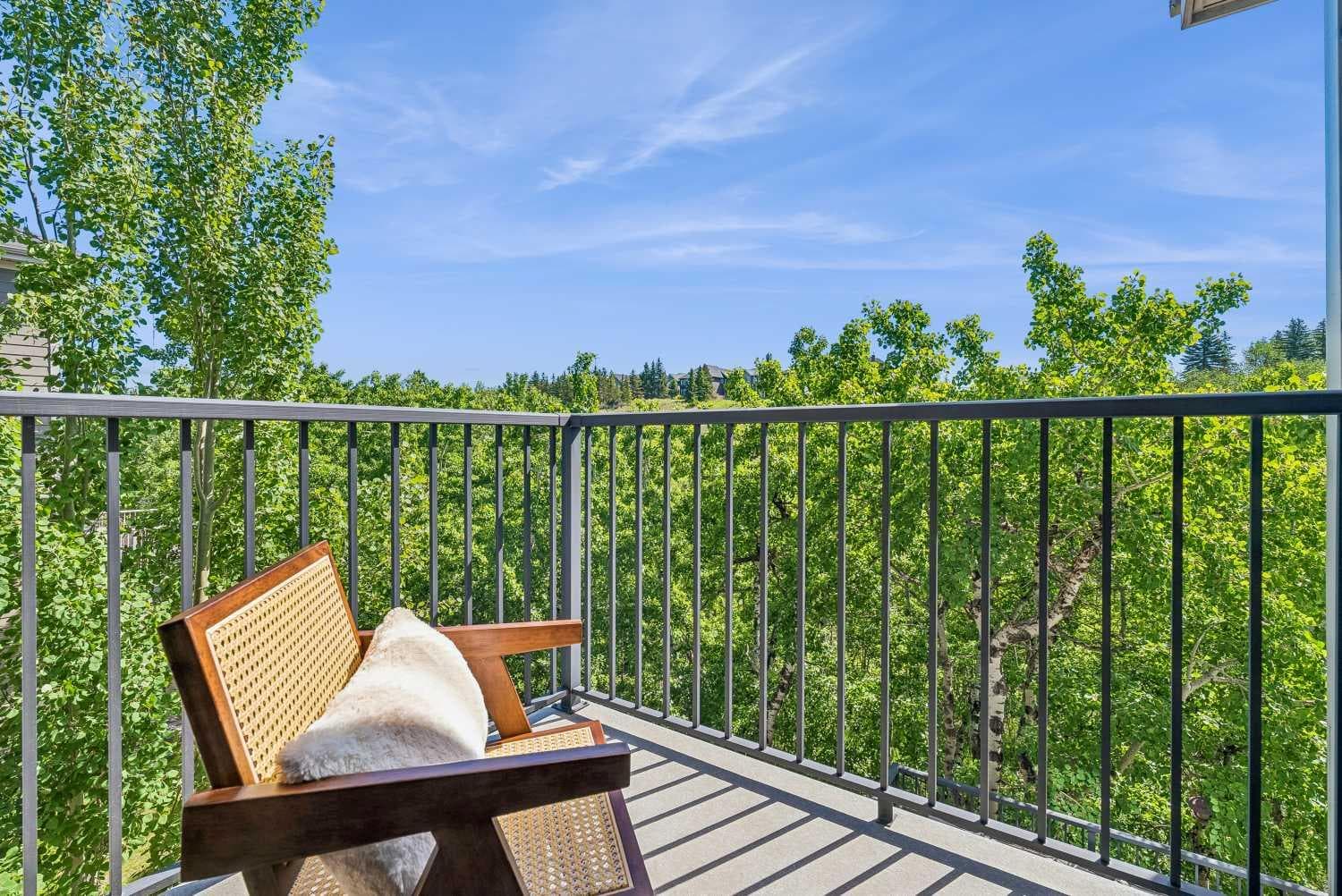 30 Ascot Crescent SW