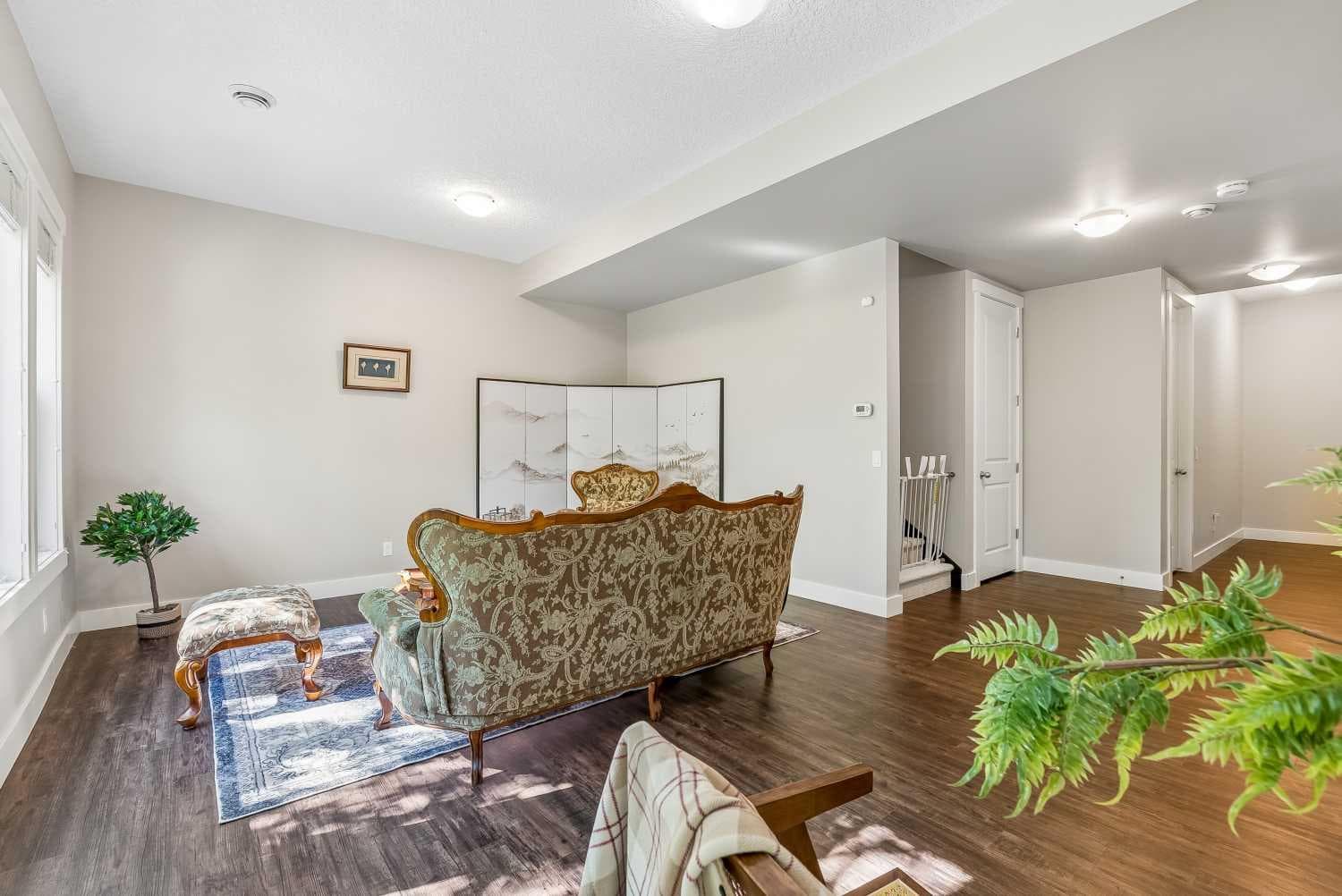 30 Ascot Crescent SW