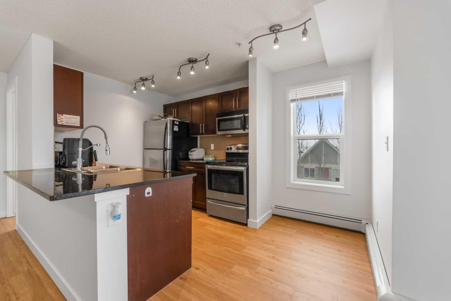 224, 195 Kincora Glen Road 