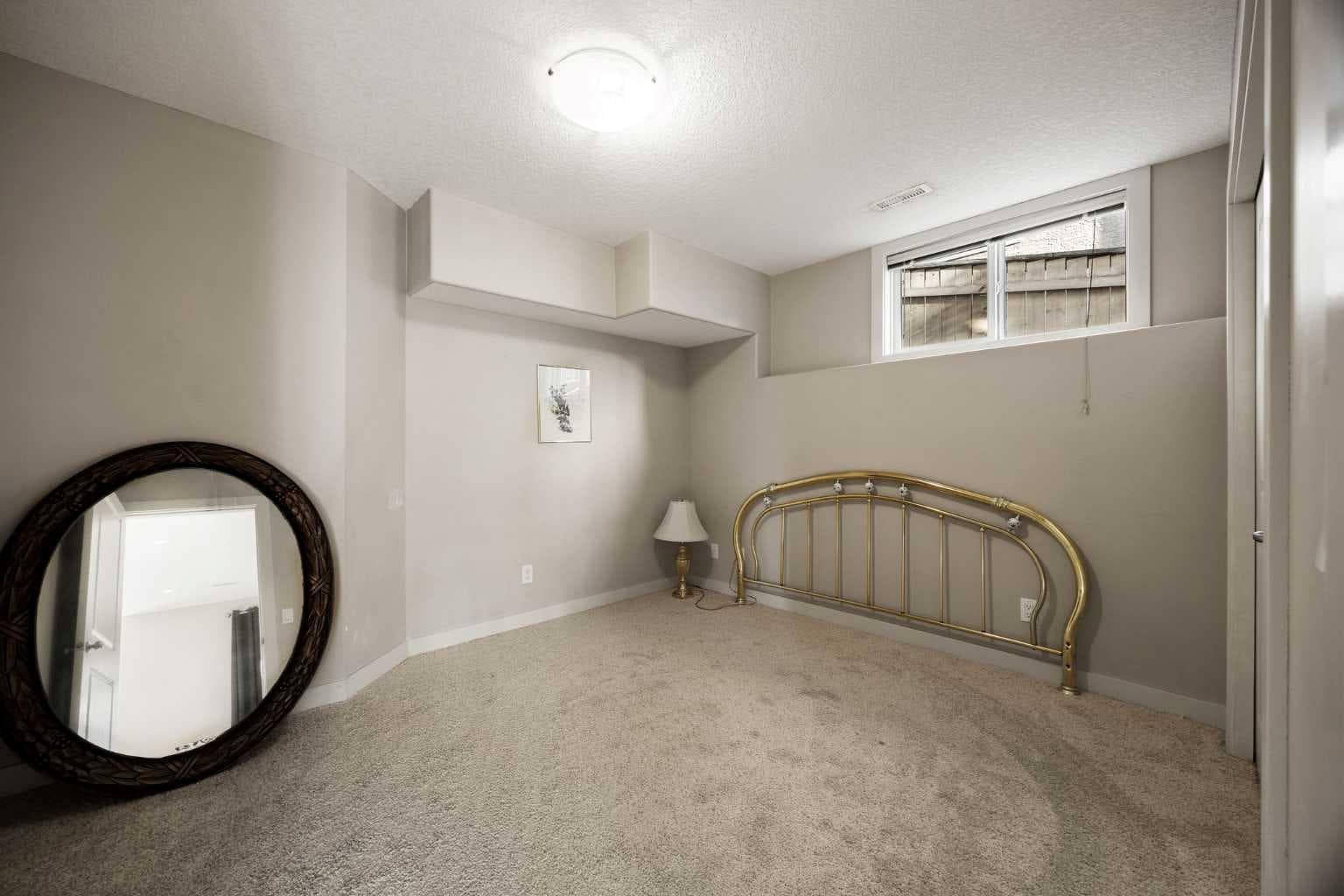 21 Canals Cove SW