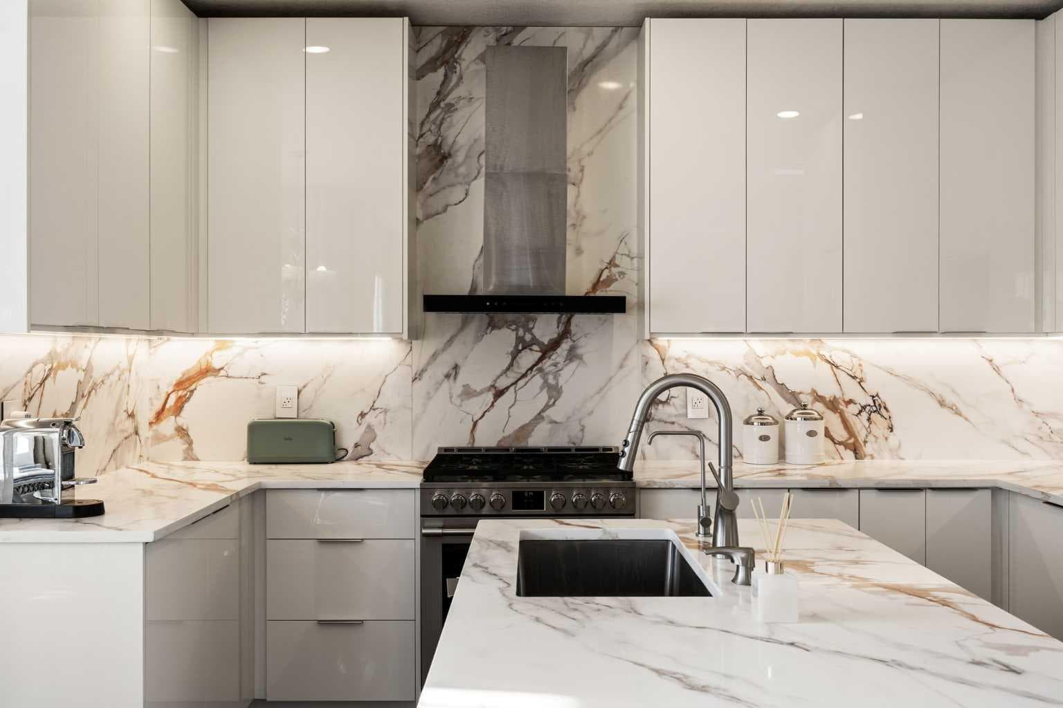21 Canals Cove SW