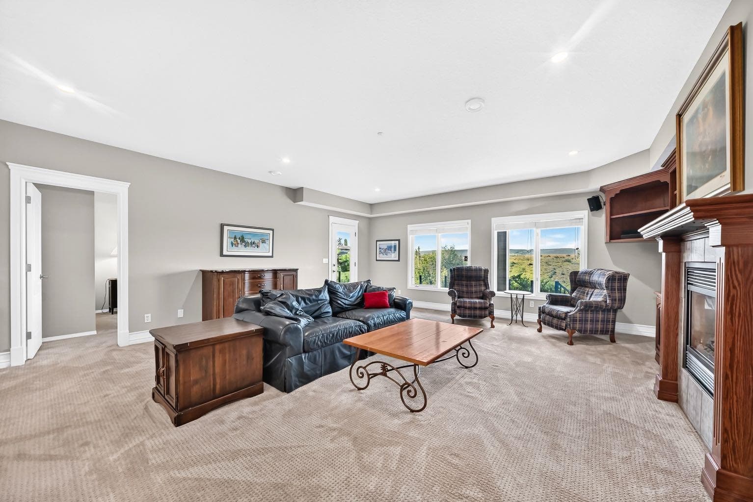 148 Scenic Ridge Crescent NW